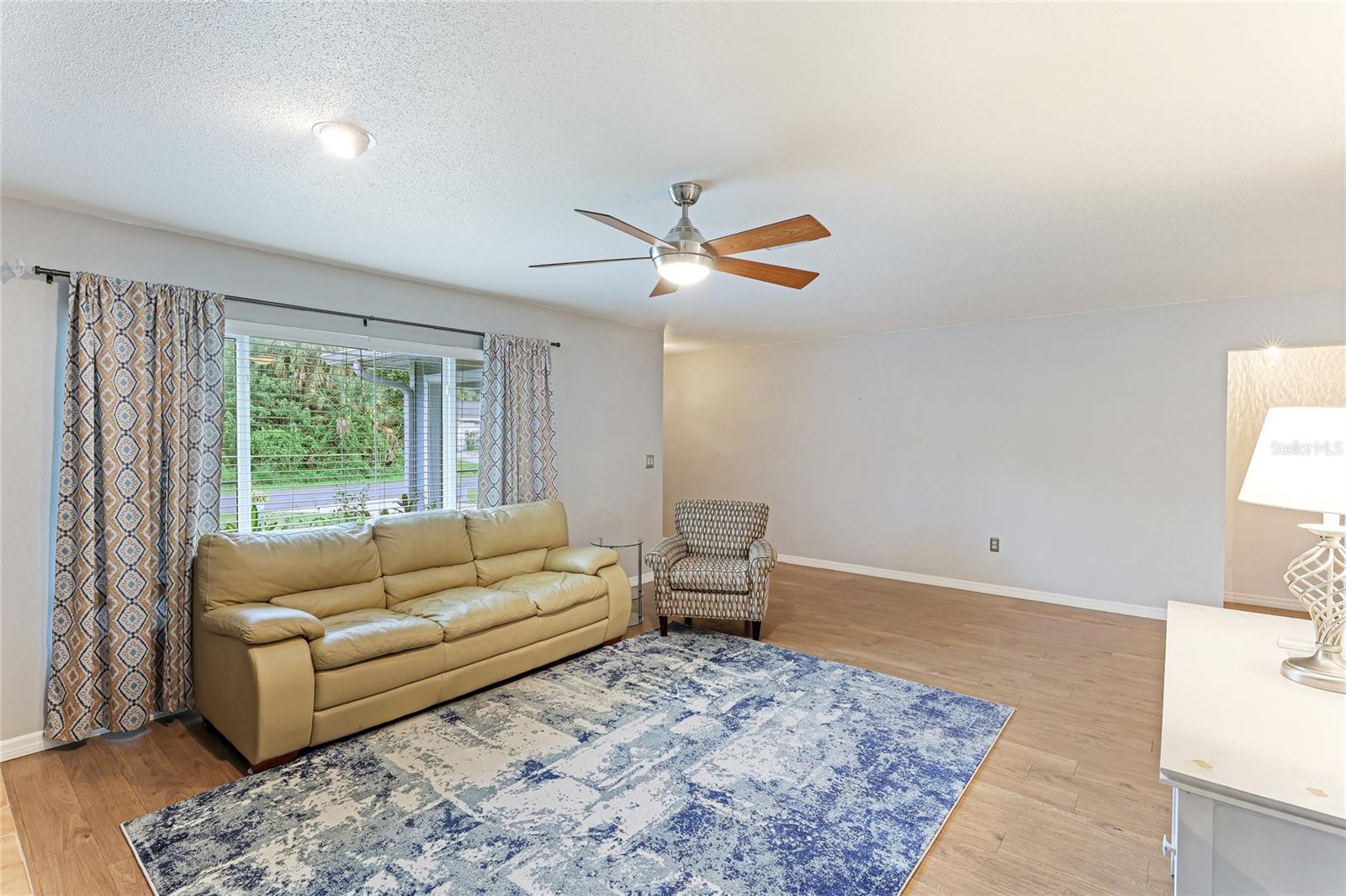 5329 ANSONIA TER