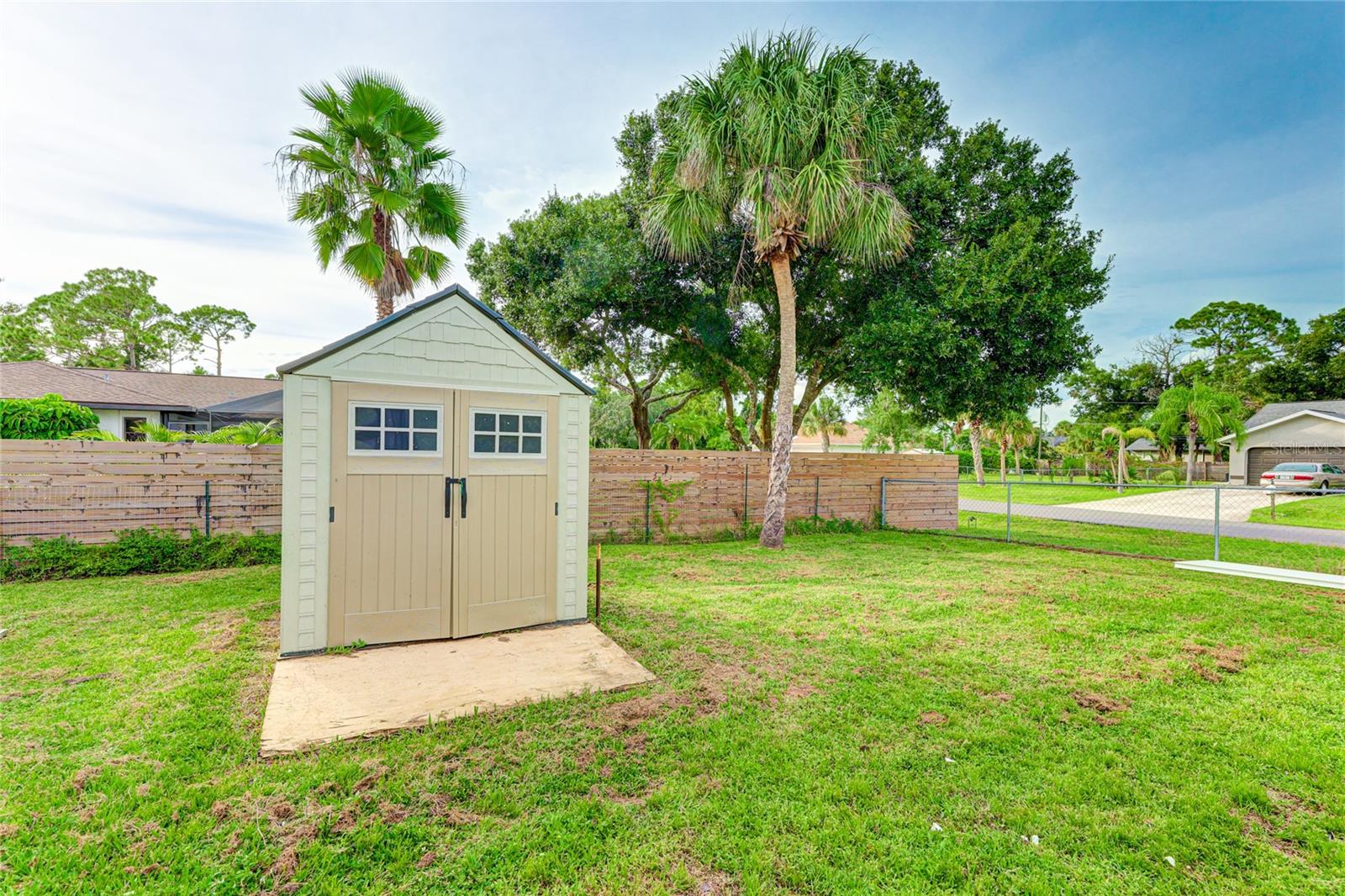5329 ANSONIA TER