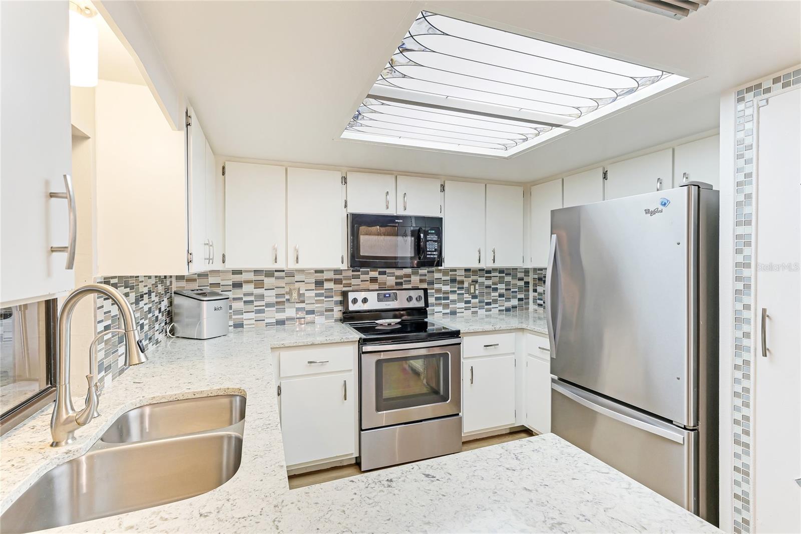 5329 ANSONIA TER