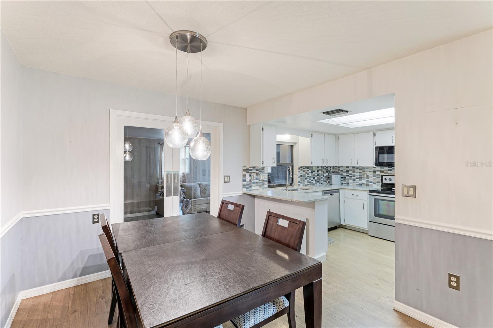 5329 ANSONIA TER