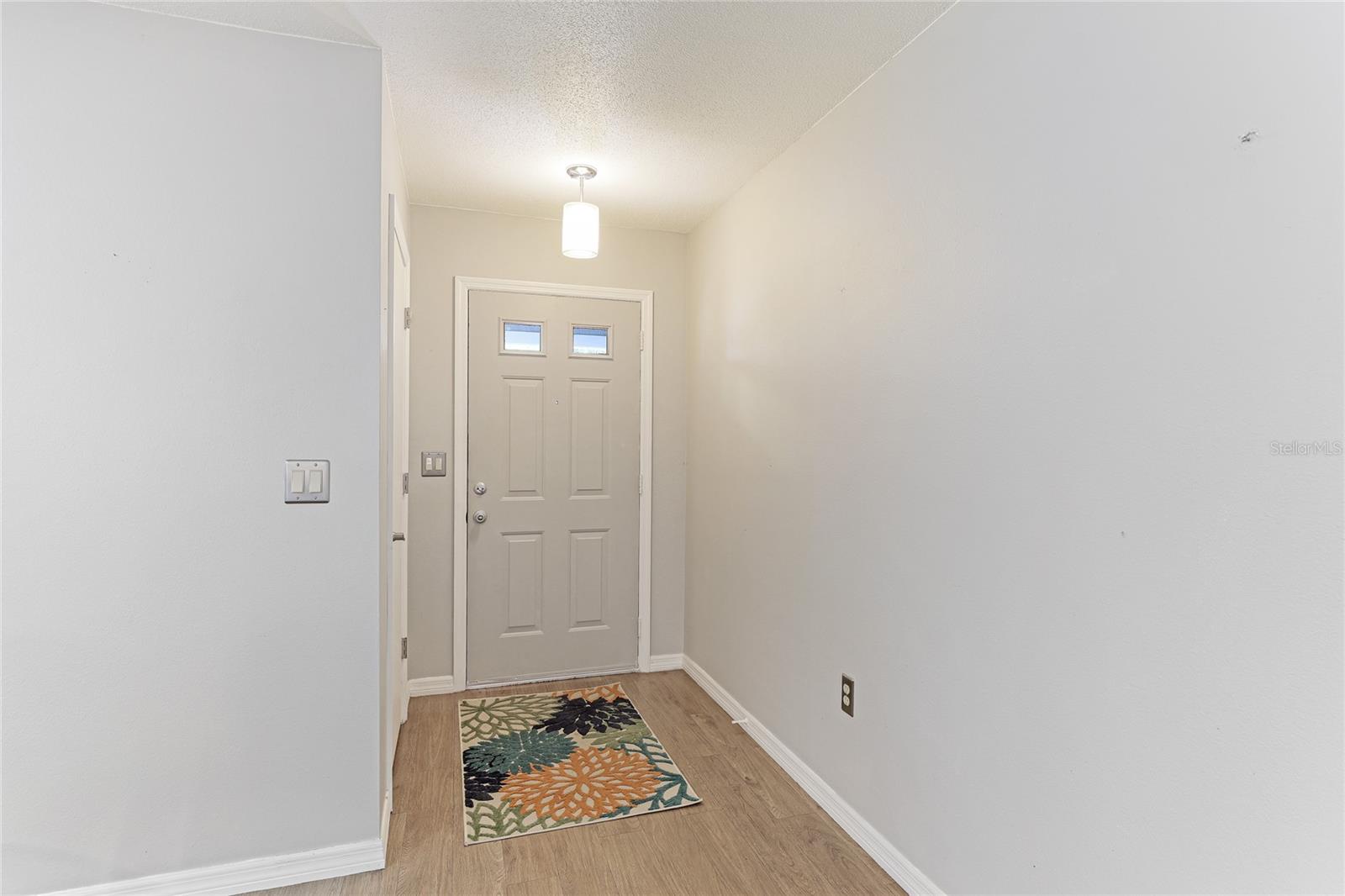 5329 ANSONIA TER