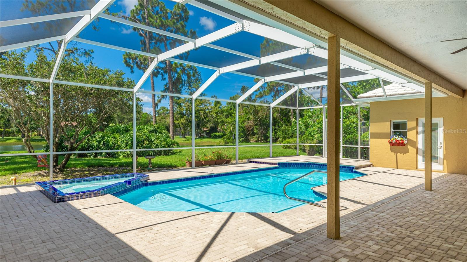 7404 WEEPING WILLOW BLVD