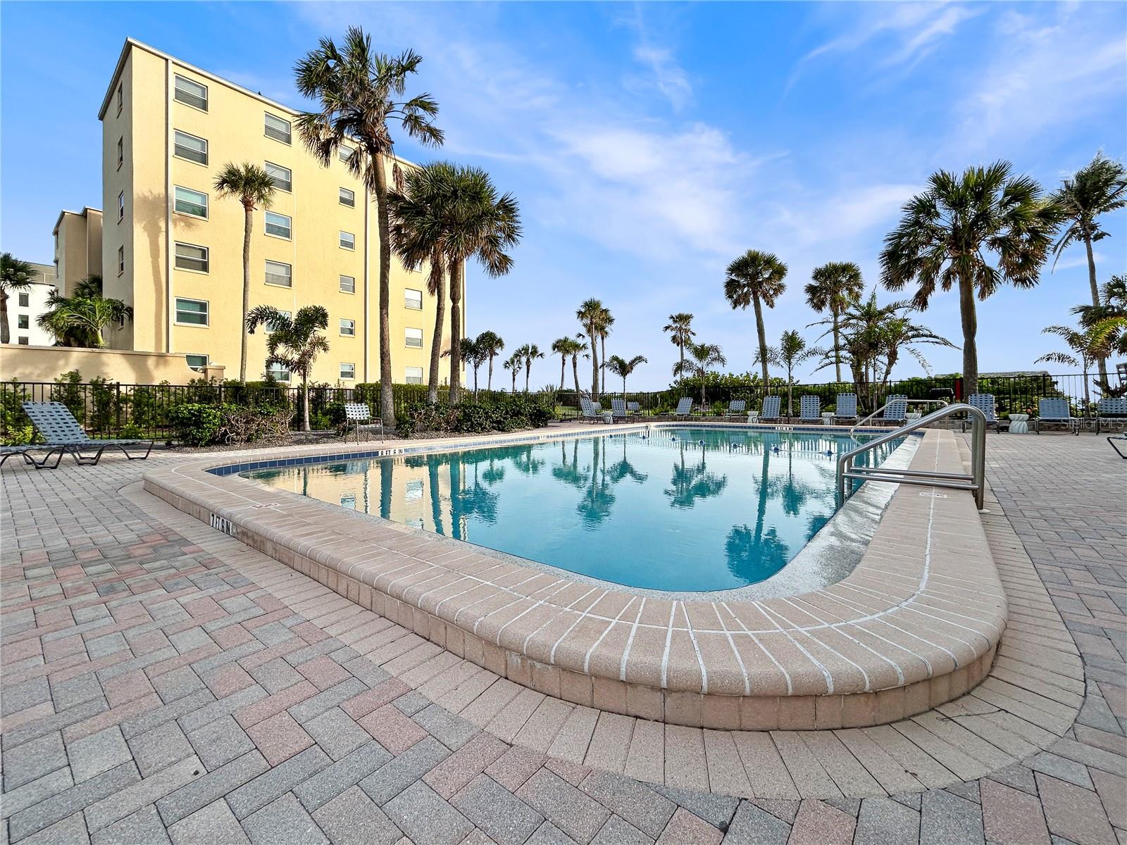 4325 GULF OF MEXICO DR #305