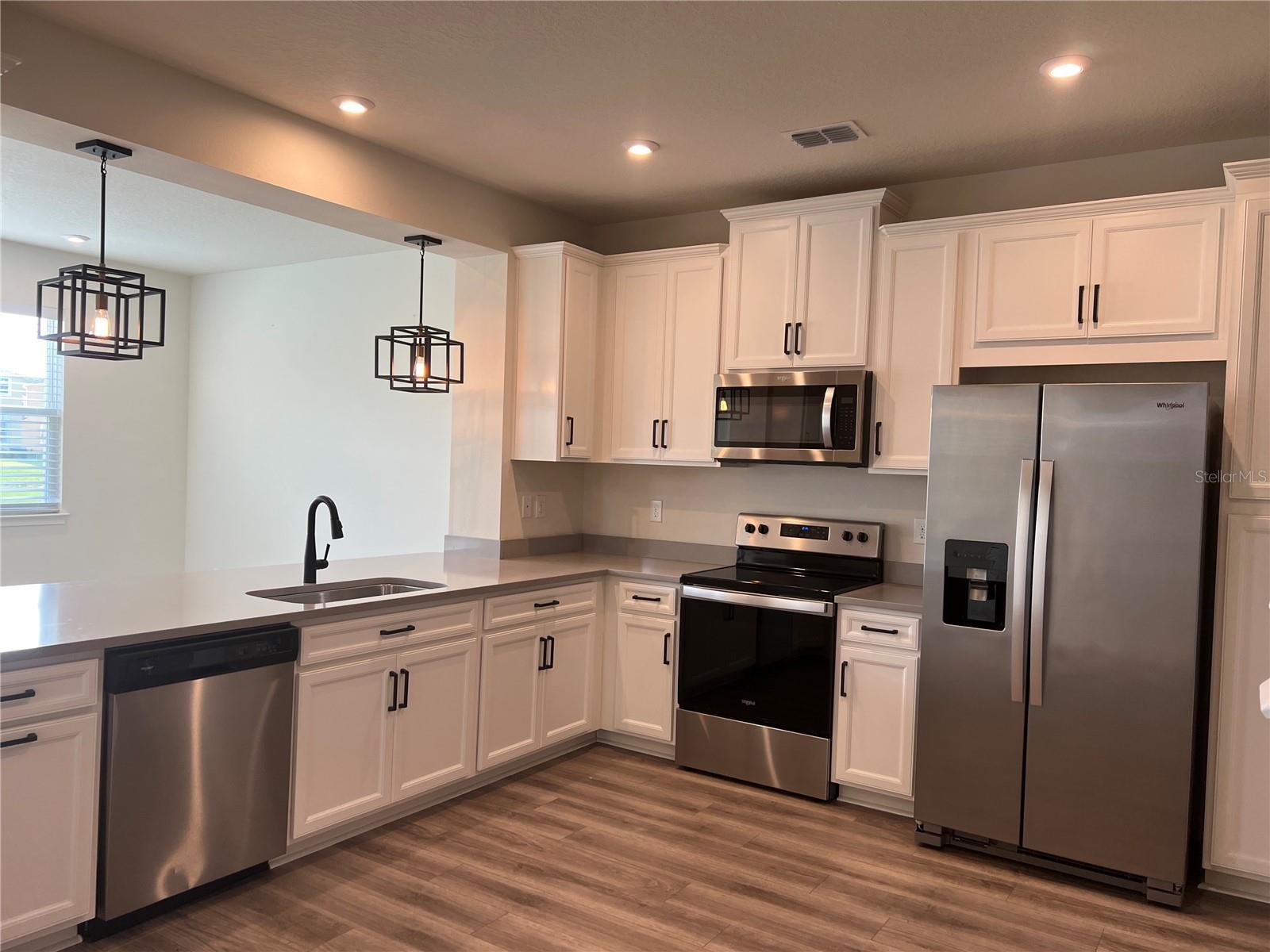 5531 PLEASANTVIEW CT