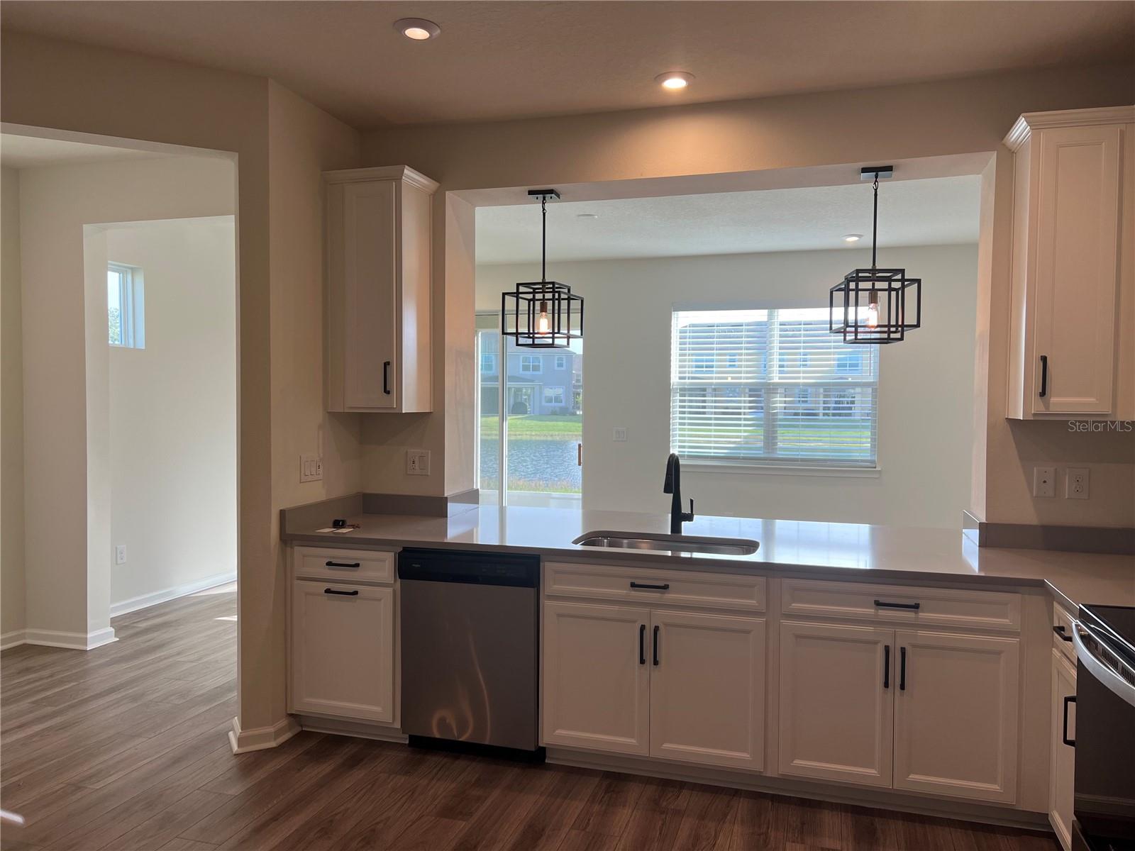 5531 PLEASANTVIEW CT