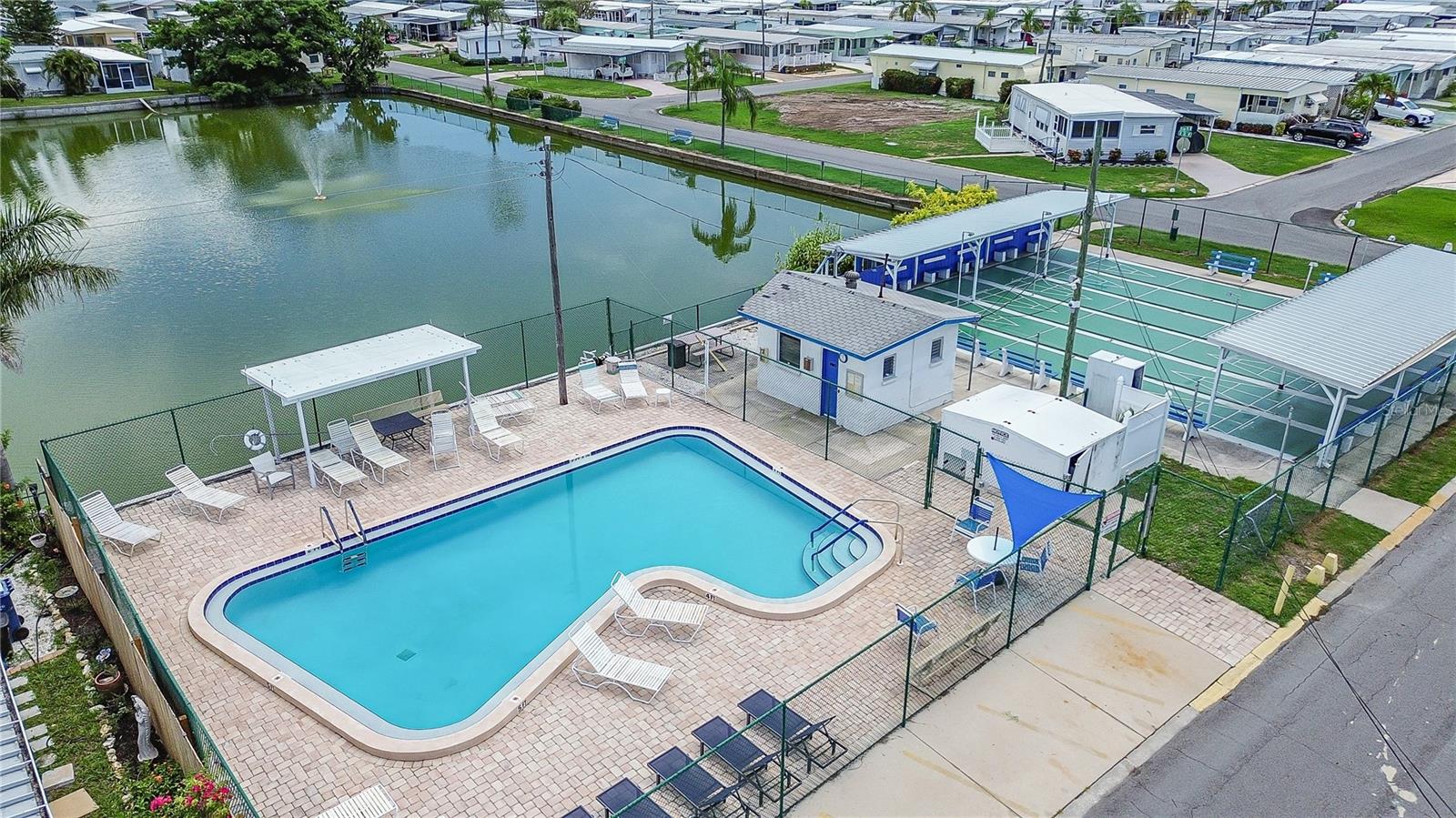 719 50TH AVENUE TER W