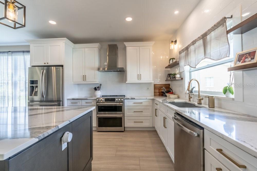 7843 CAMERON CIR