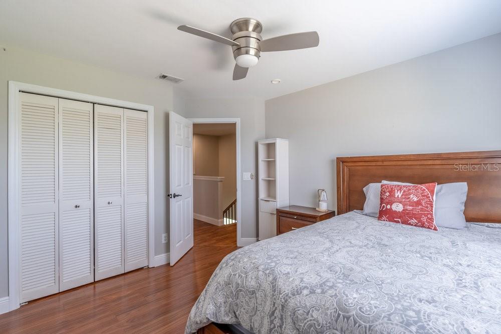 7843 CAMERON CIR