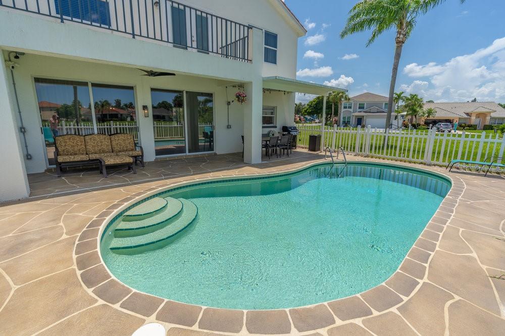 7843 CAMERON CIR