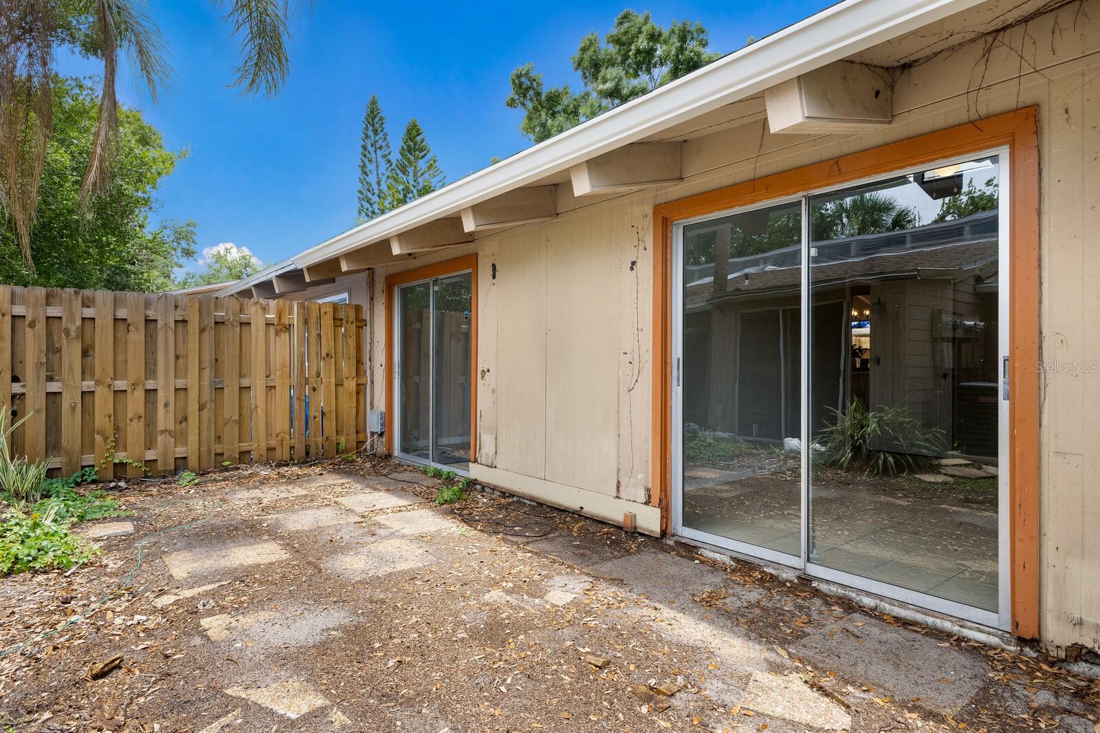 500 N JEFFERSON AVE #H1