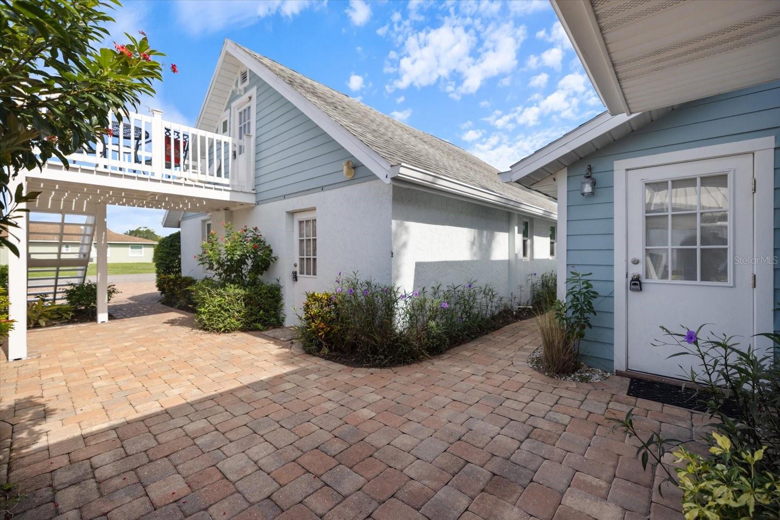 3504 ESTRADA ST