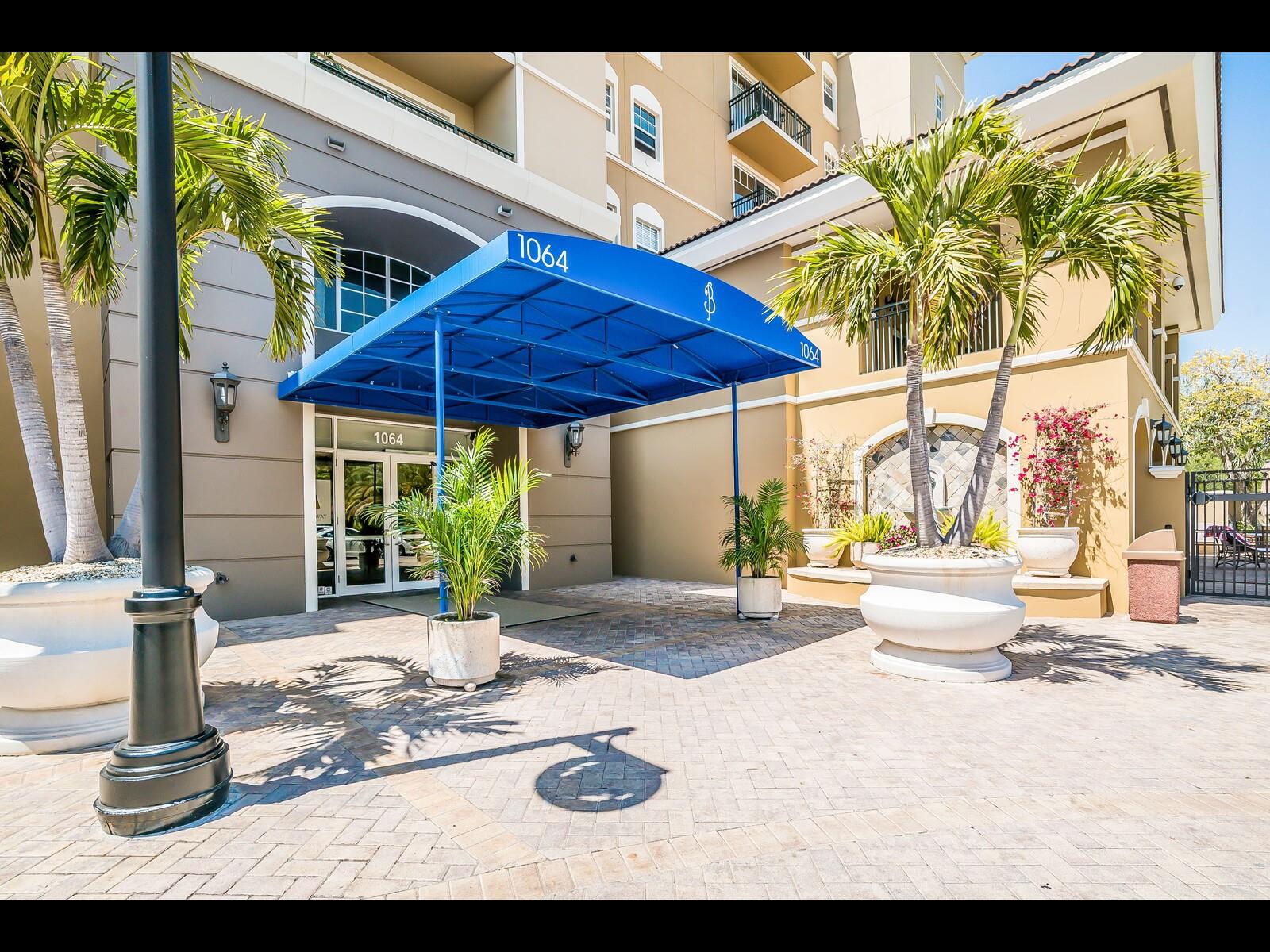 1064 N TAMIAMI TRL #1219