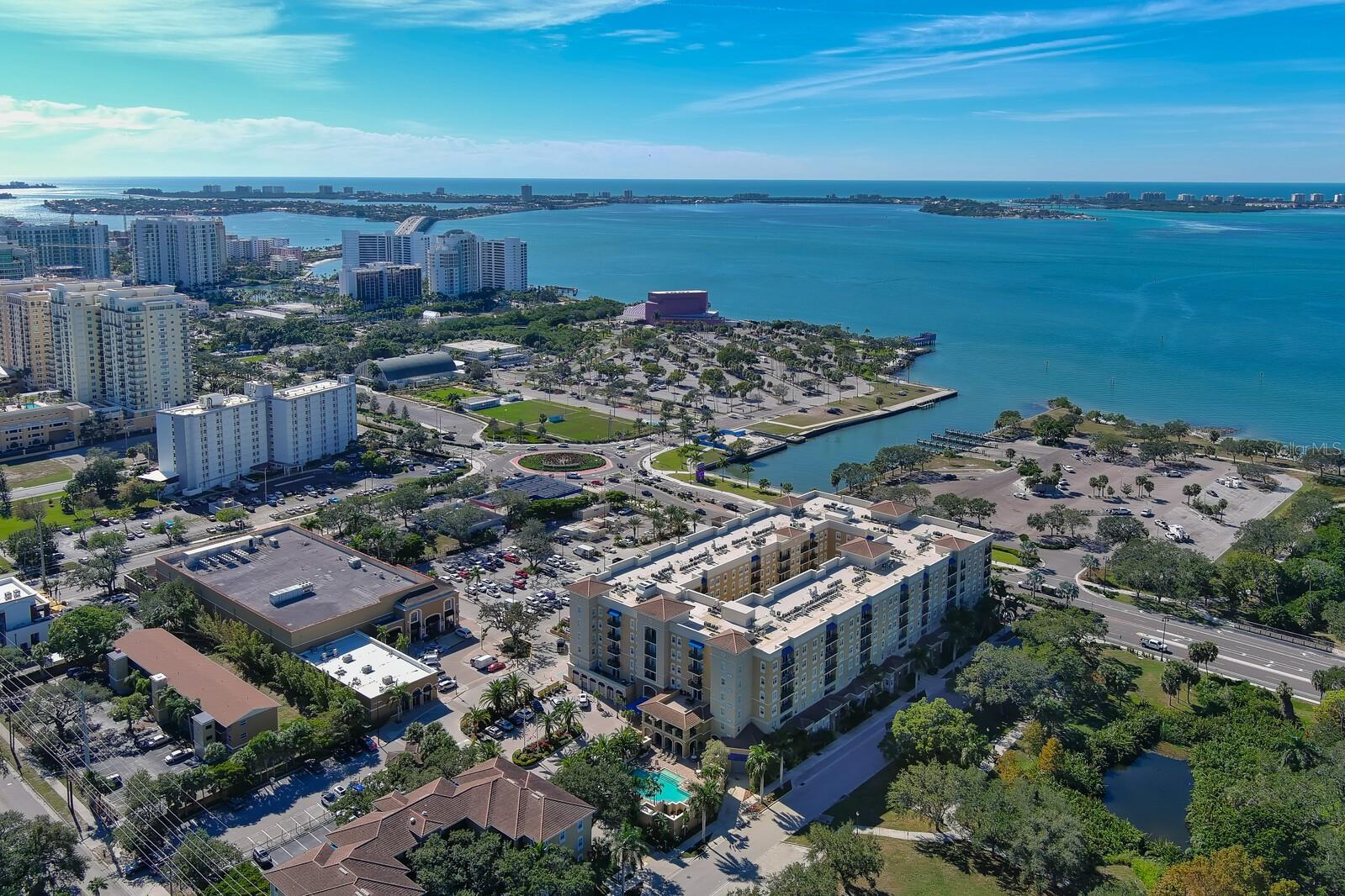 1064 N TAMIAMI TRL #1219