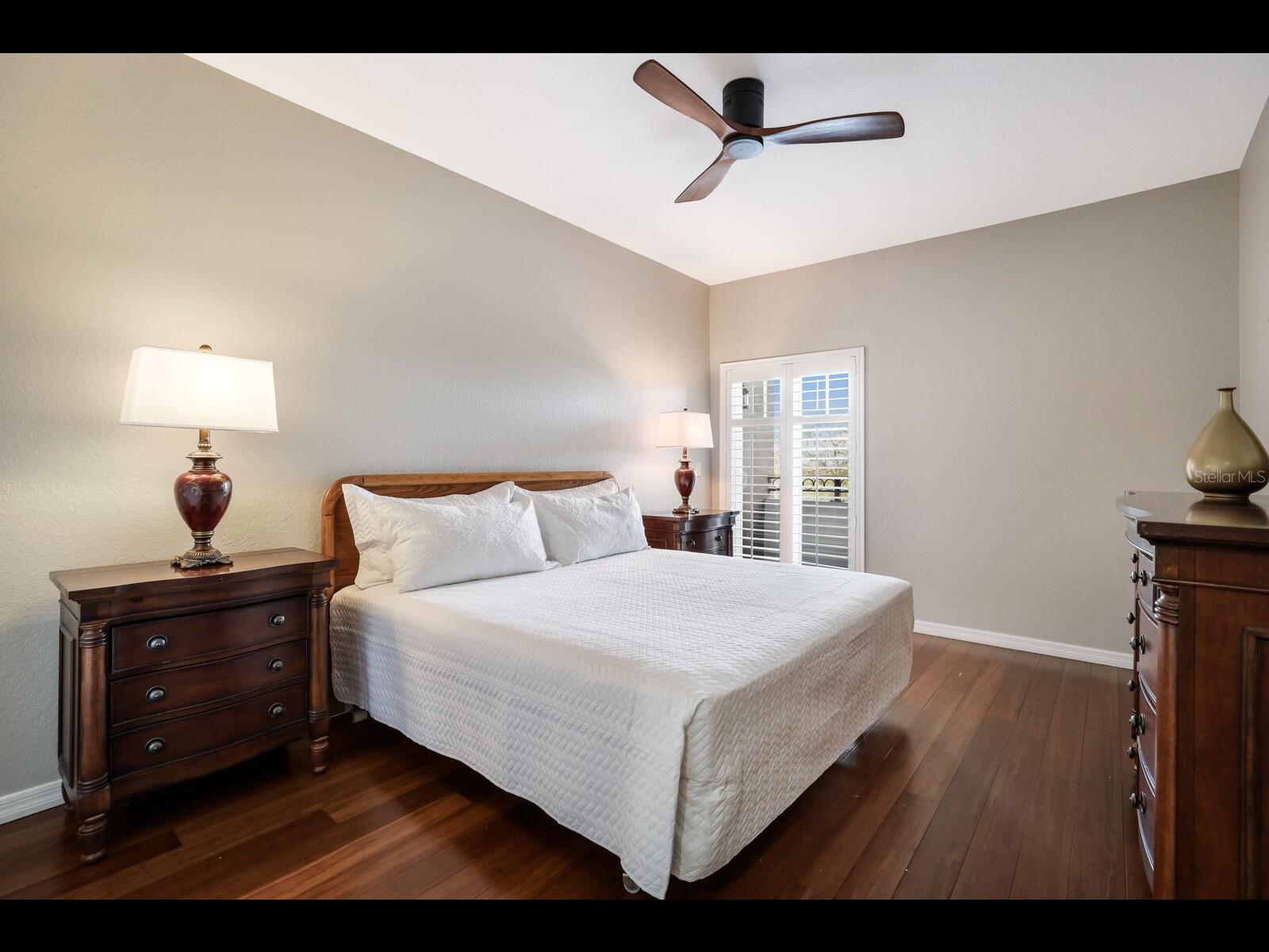 1064 N TAMIAMI TRL #1219