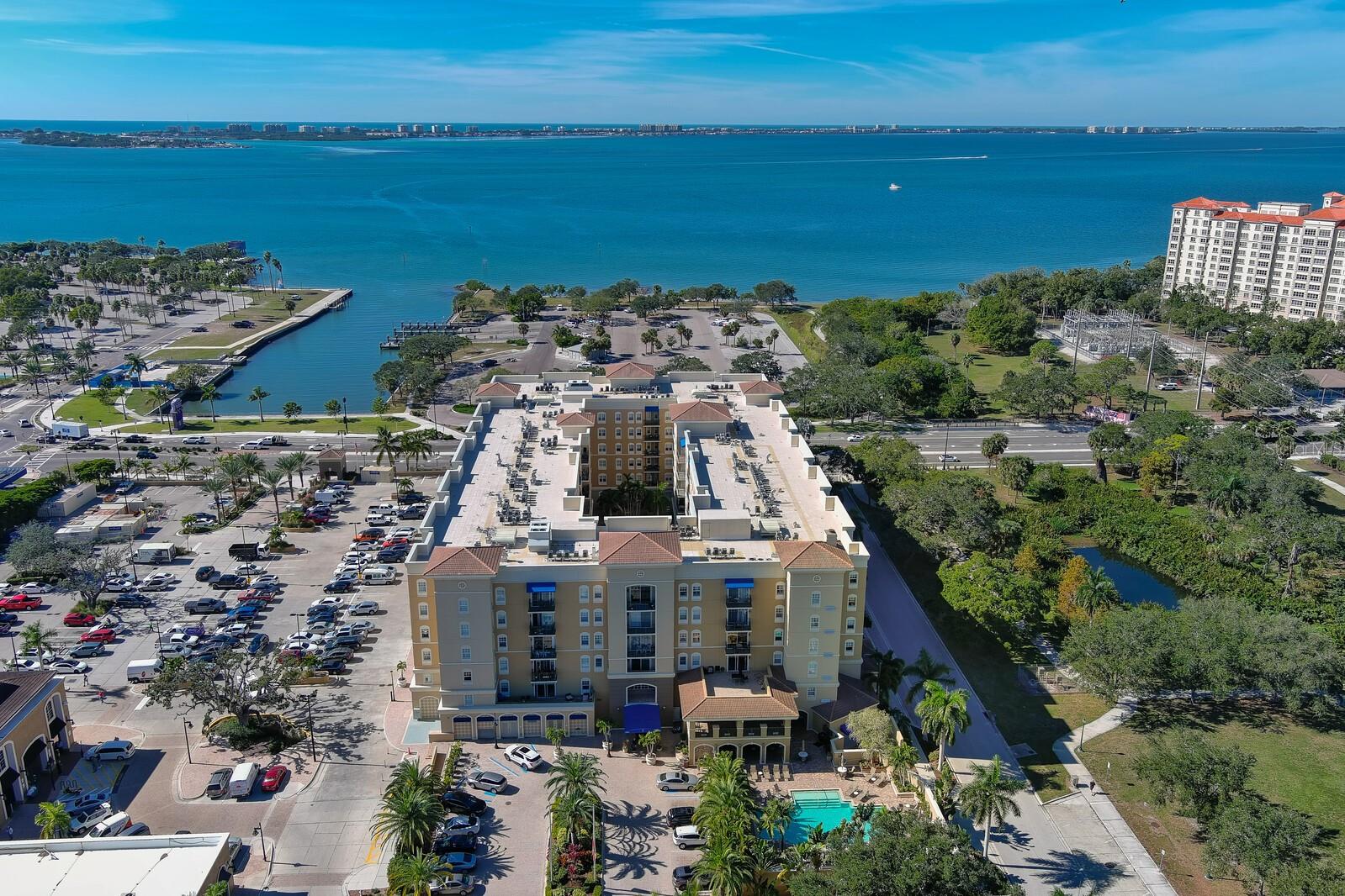1064 N TAMIAMI TRL #1219