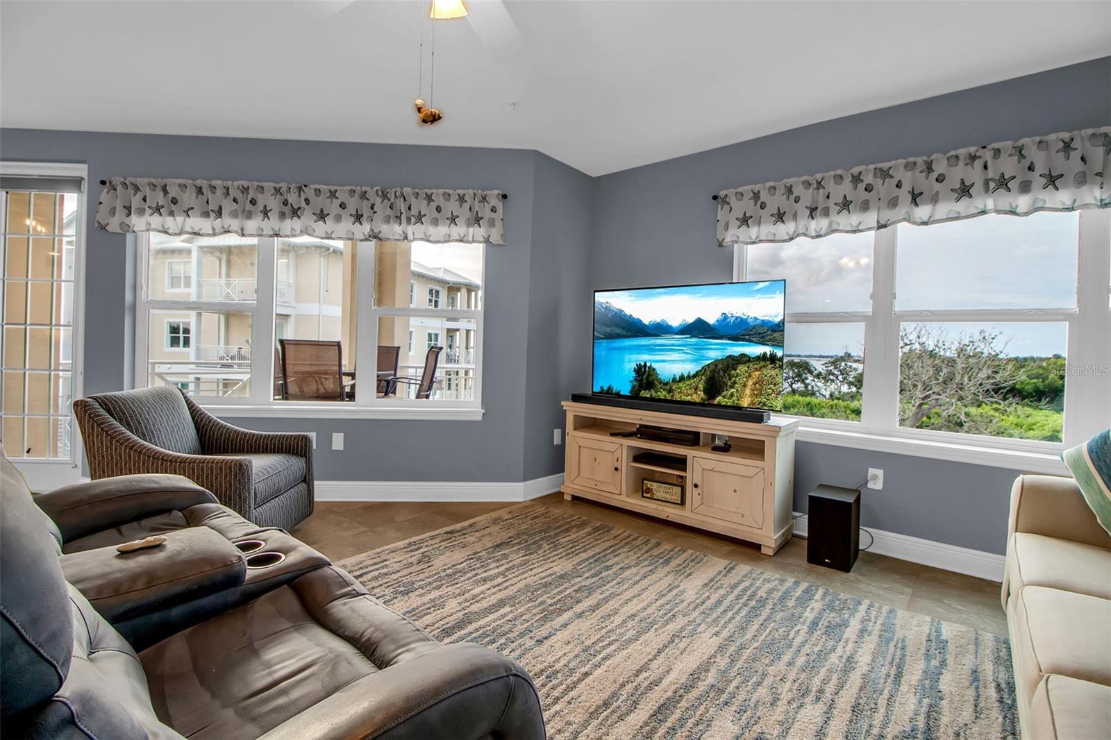 7920 34TH AVE W #202