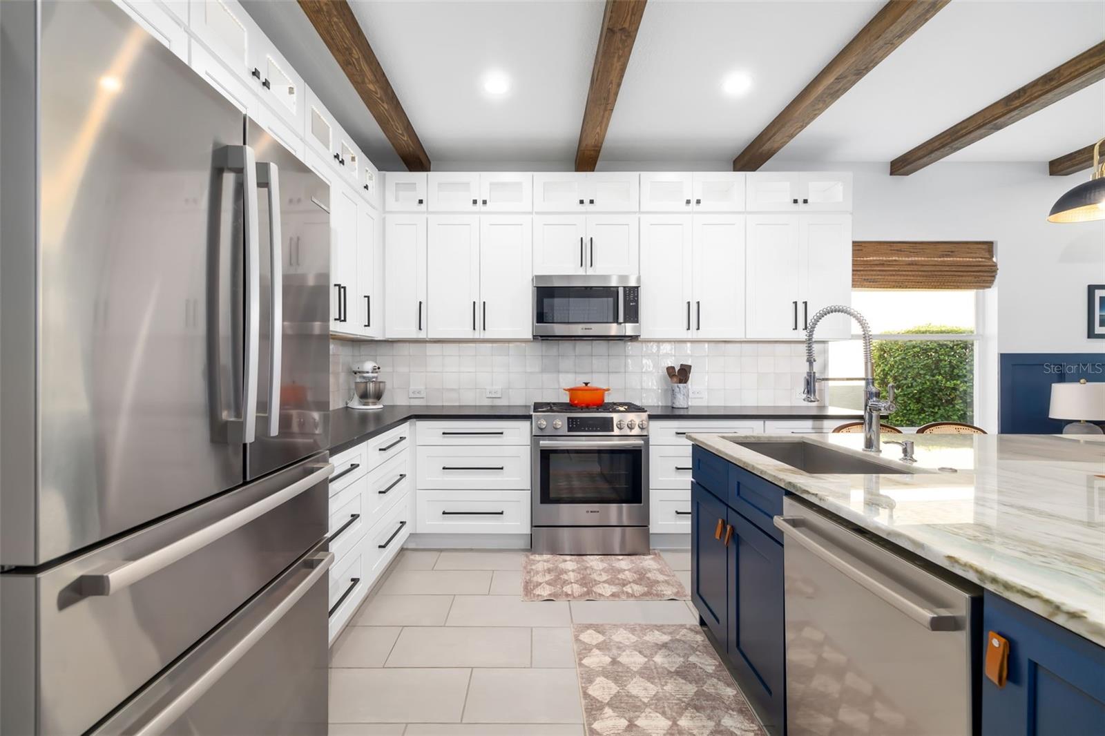 12153 FOREST PARK CIR