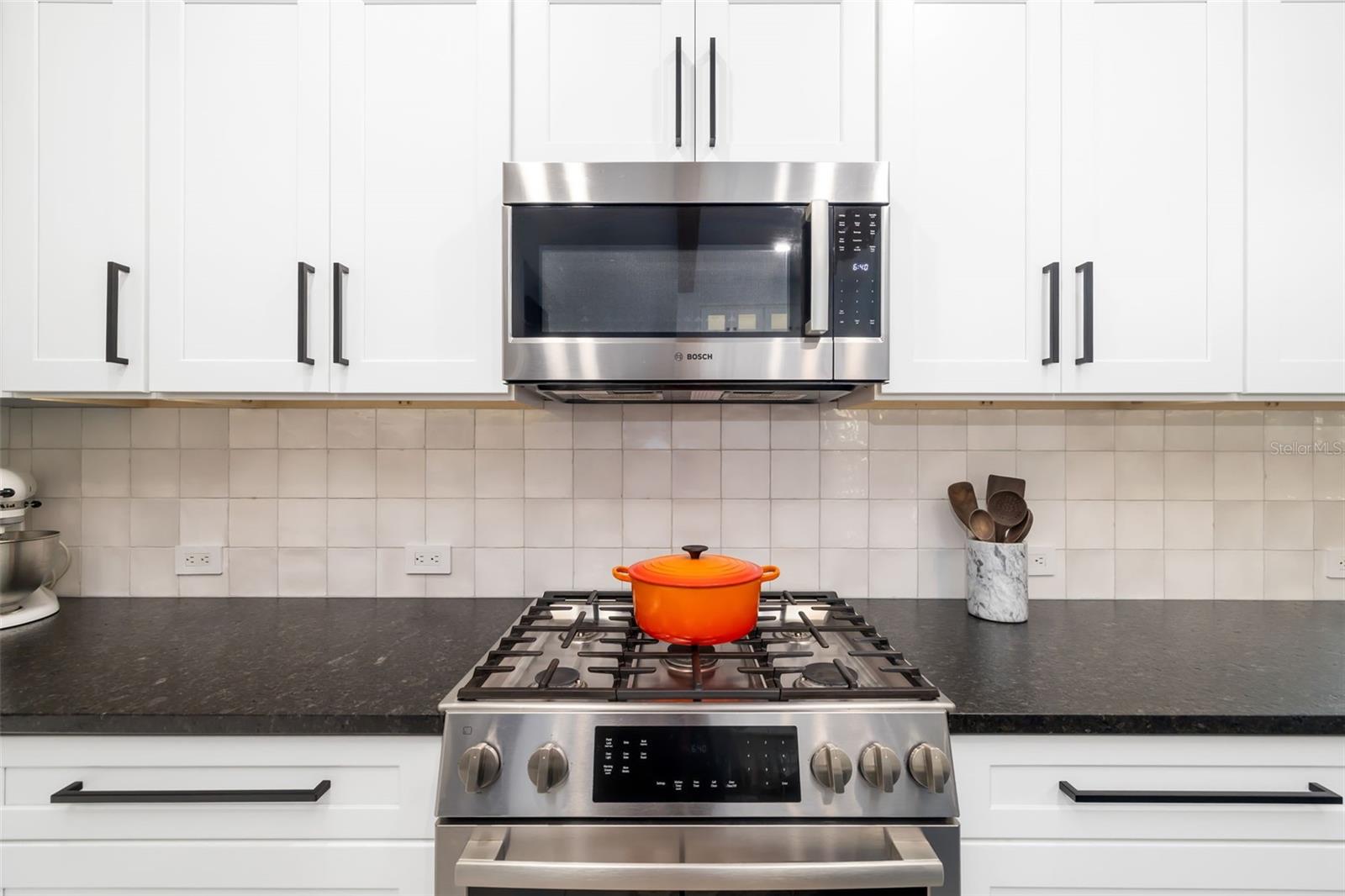 12153 FOREST PARK CIR