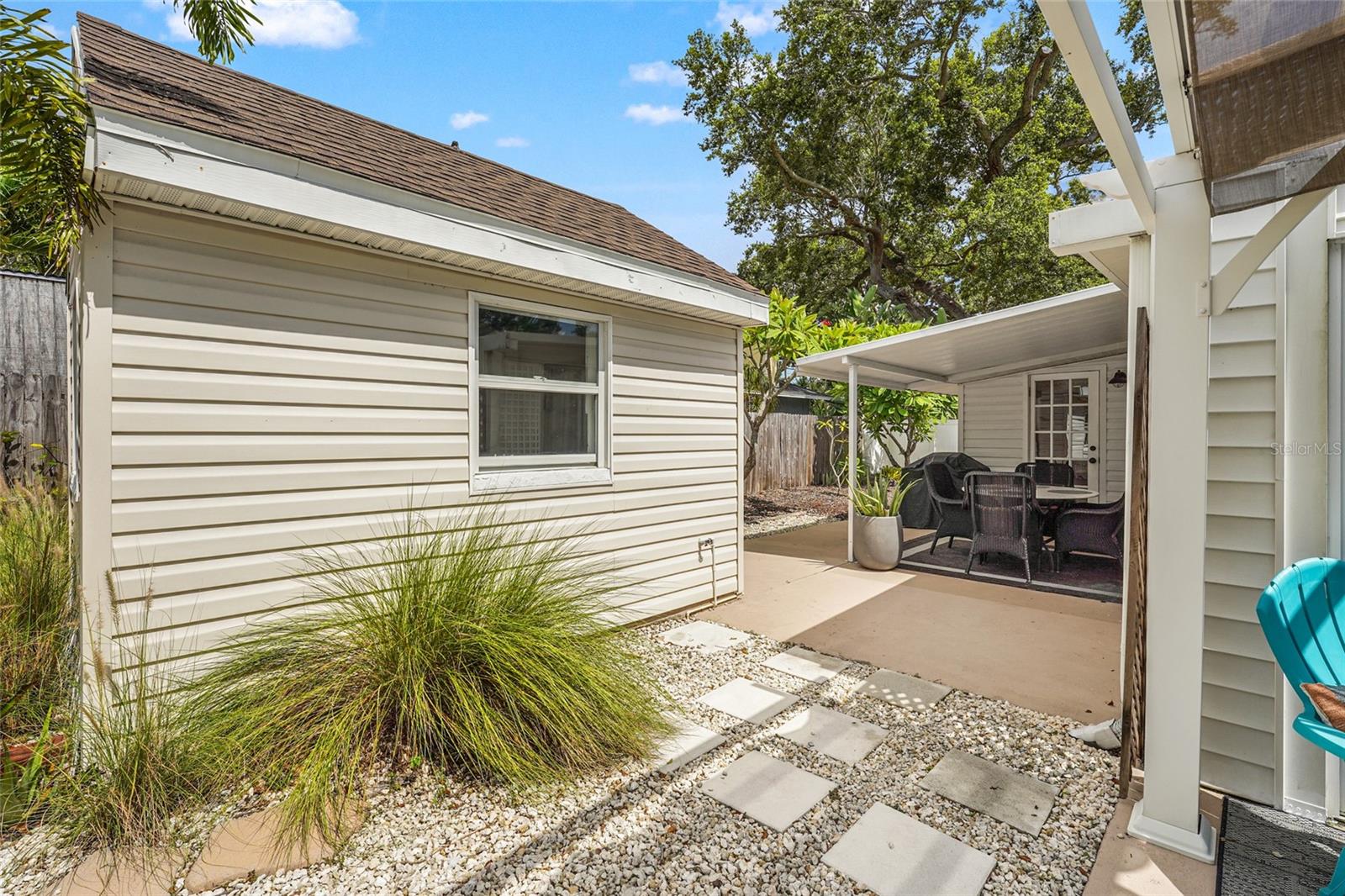 2705 2ND AVE W