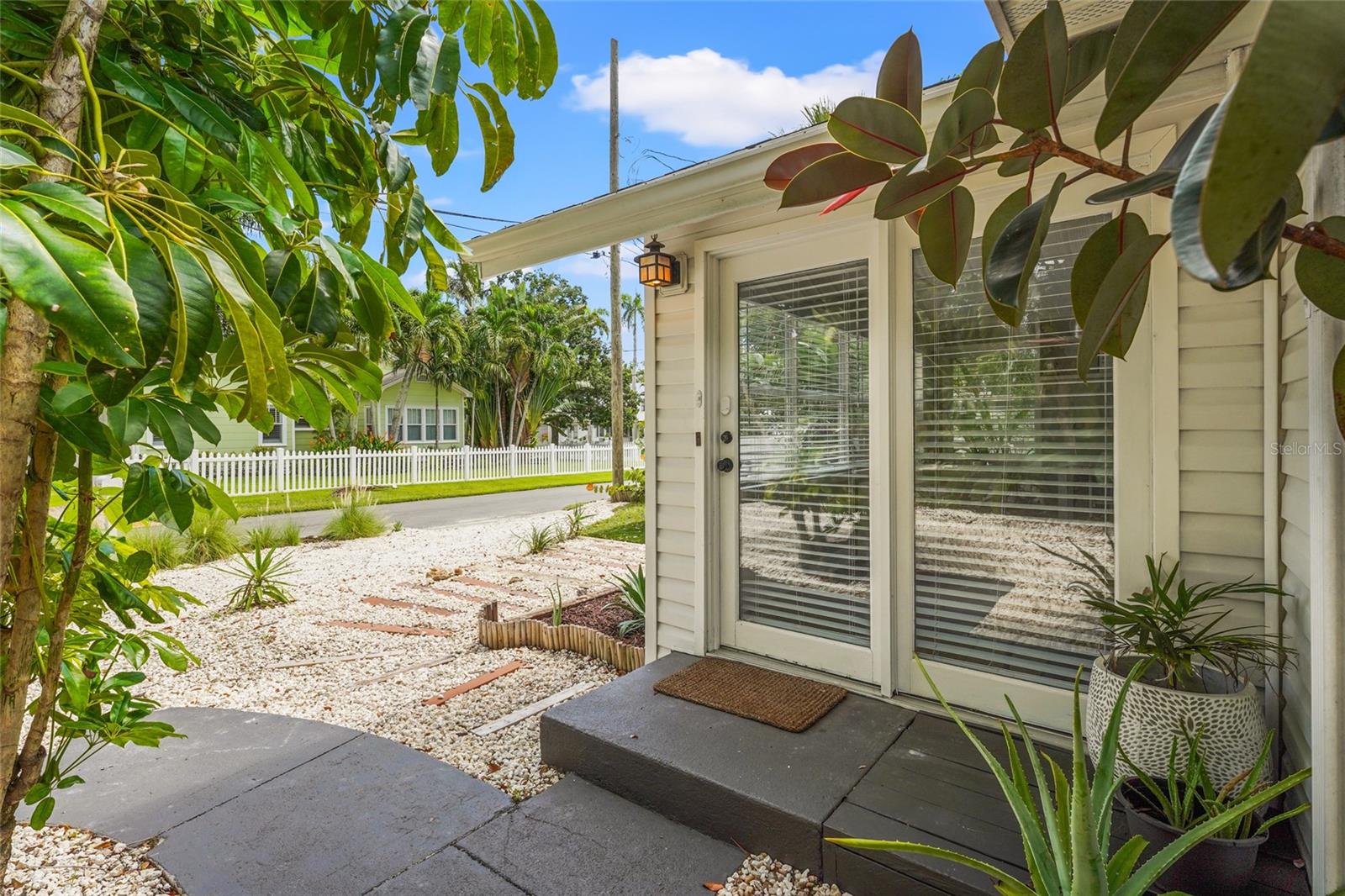 2705 2ND AVE W
