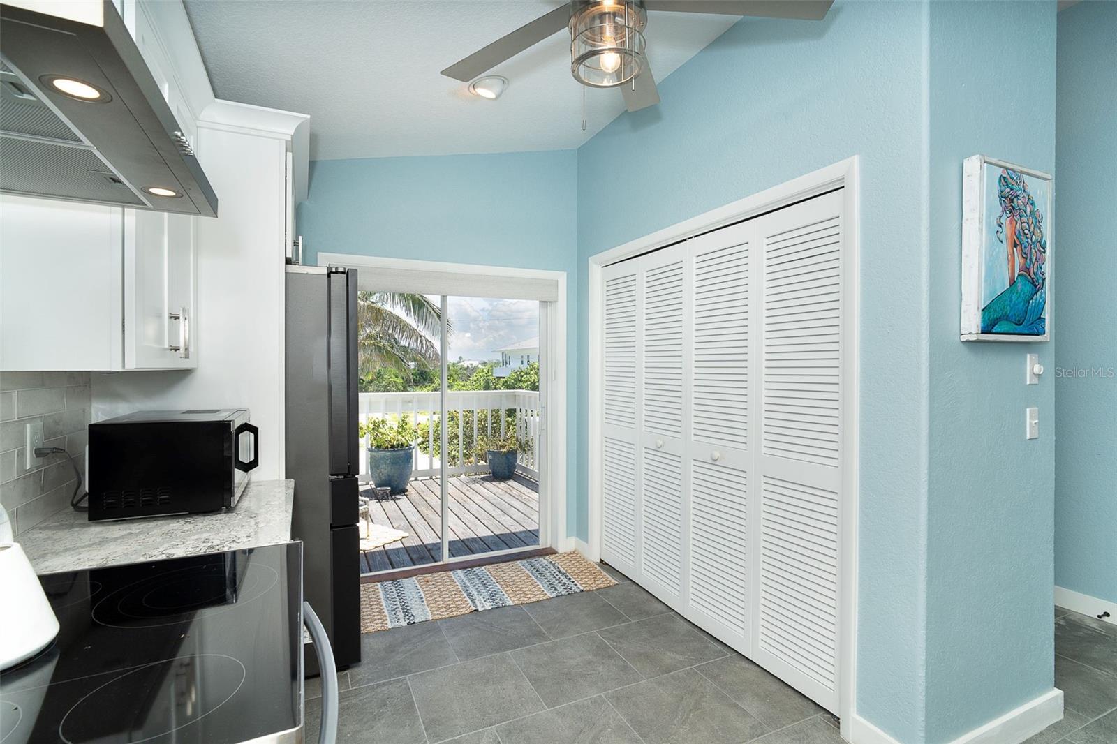 301 S GULF BLVD #407