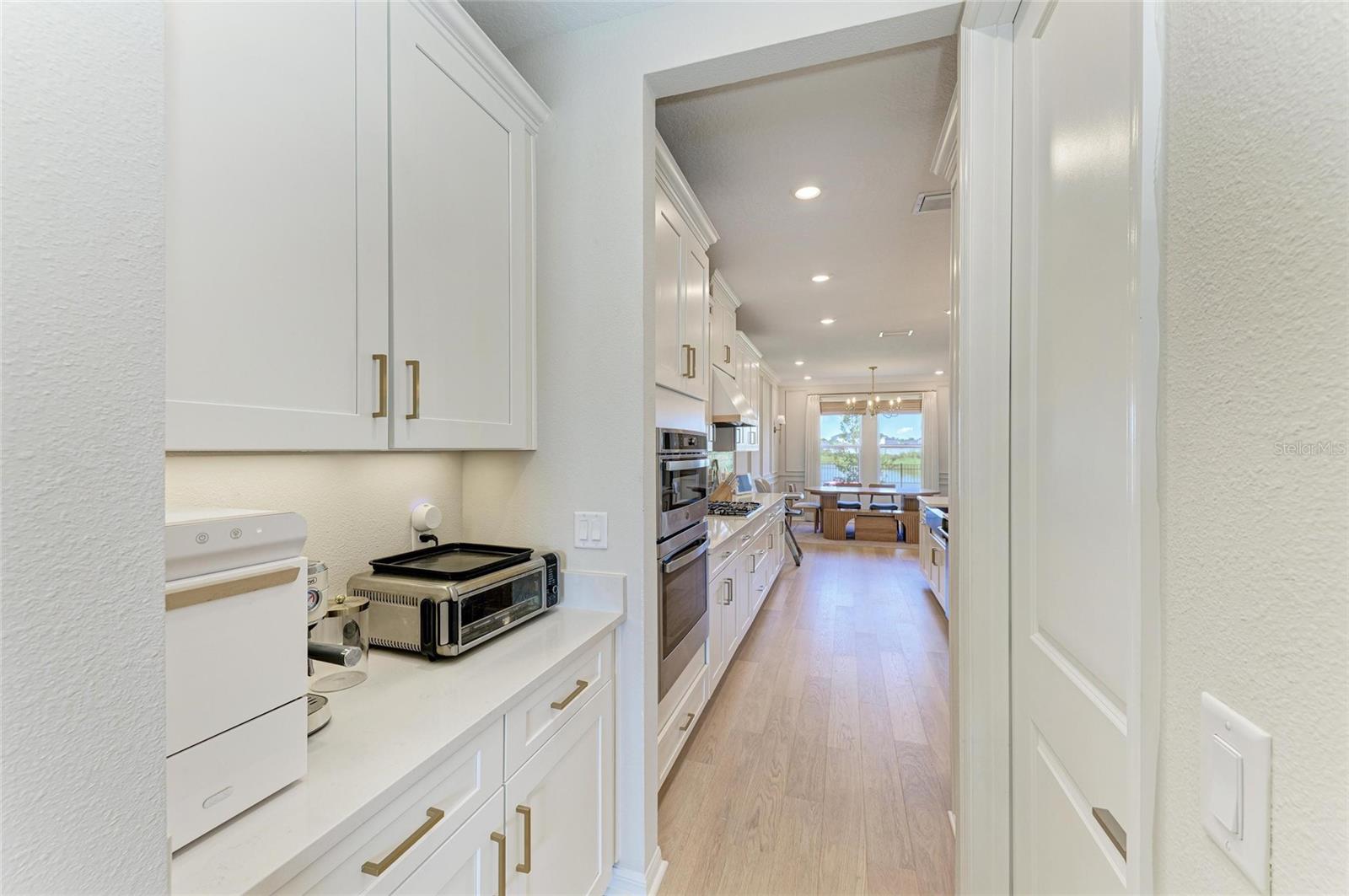 9109 RADIANT CIR