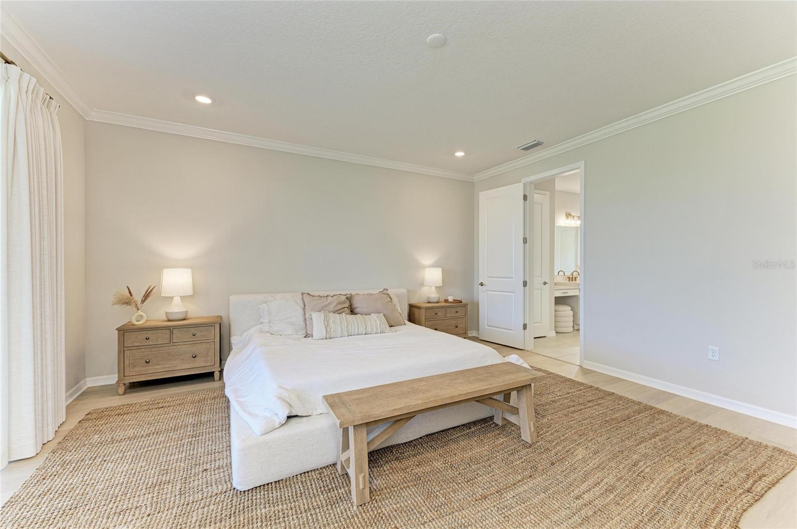 9109 RADIANT CIR