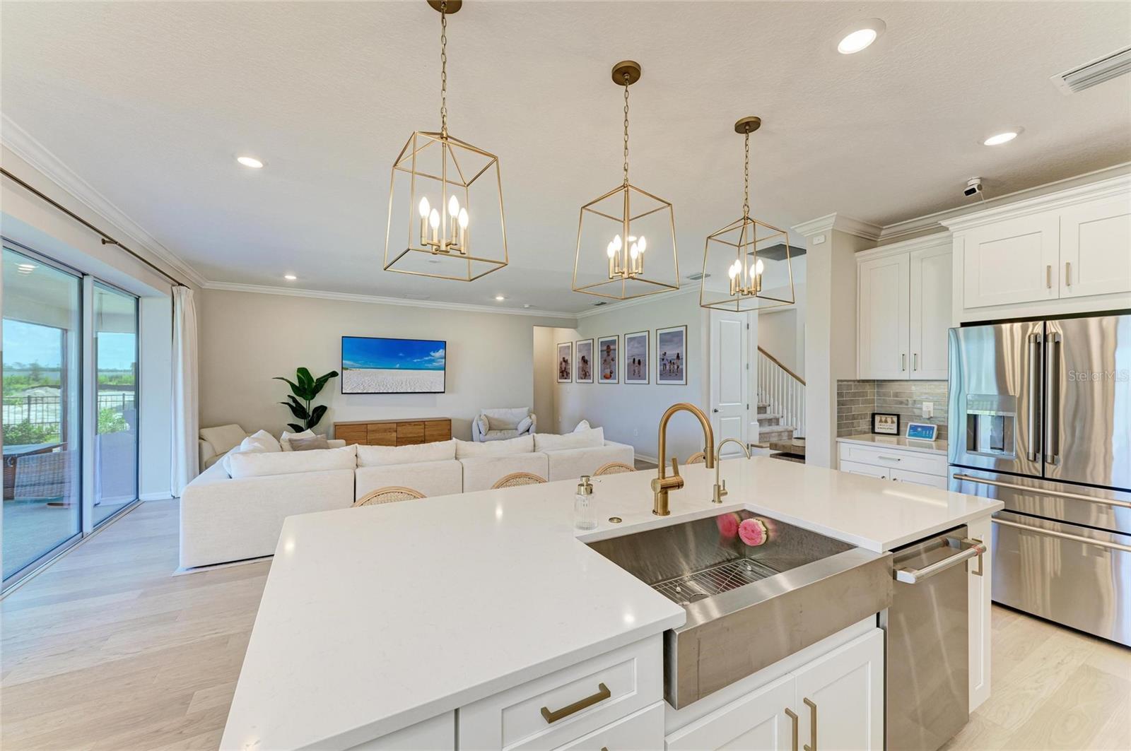 9109 RADIANT CIR