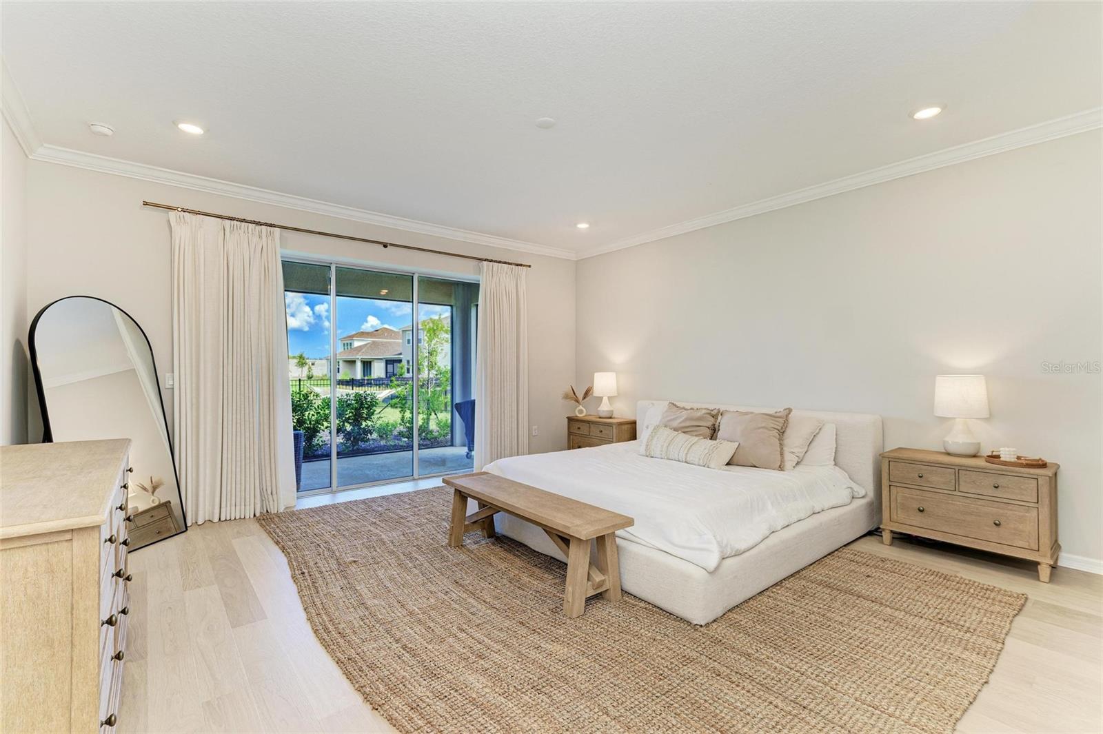 9109 RADIANT CIR