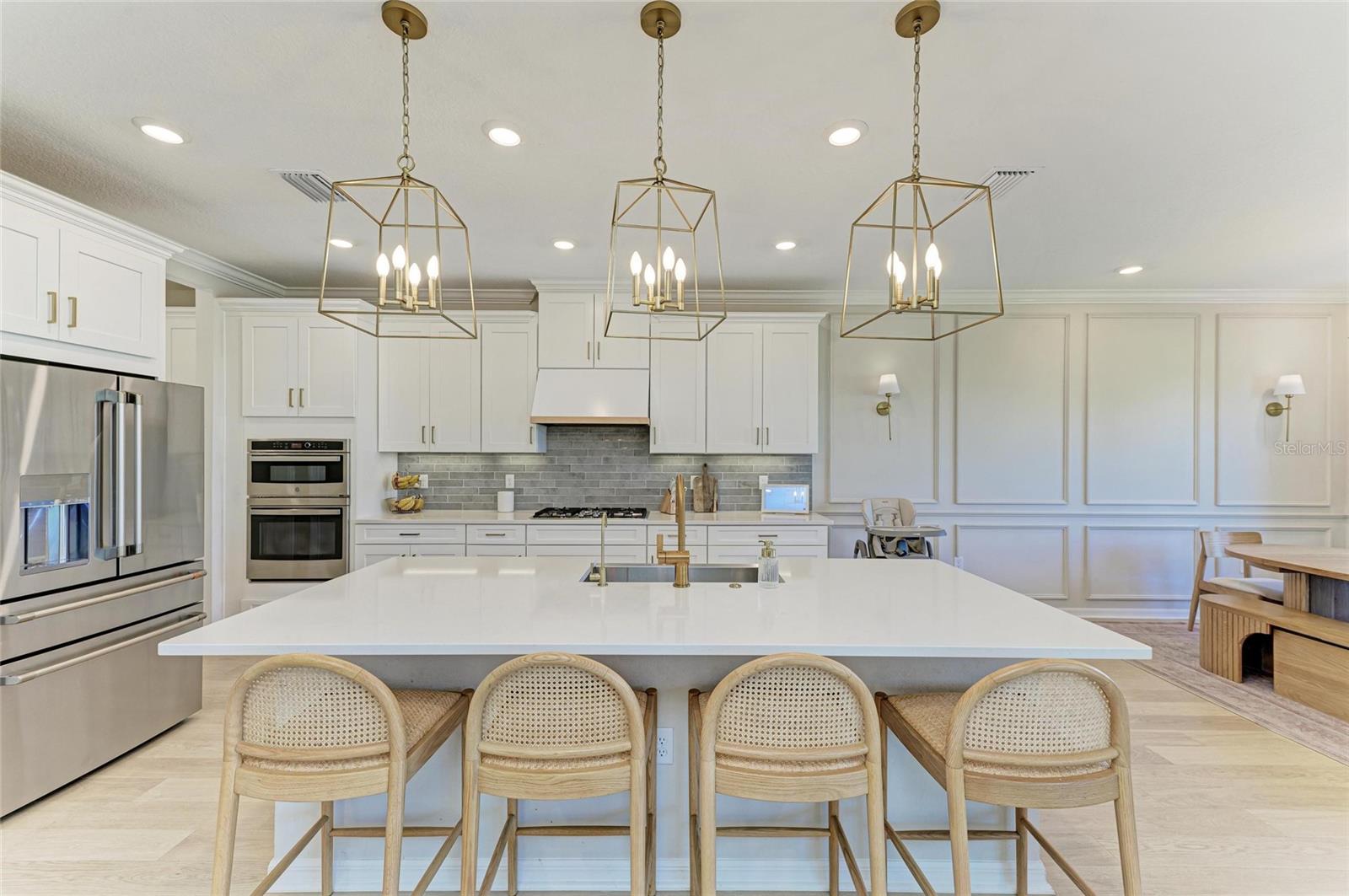 9109 RADIANT CIR