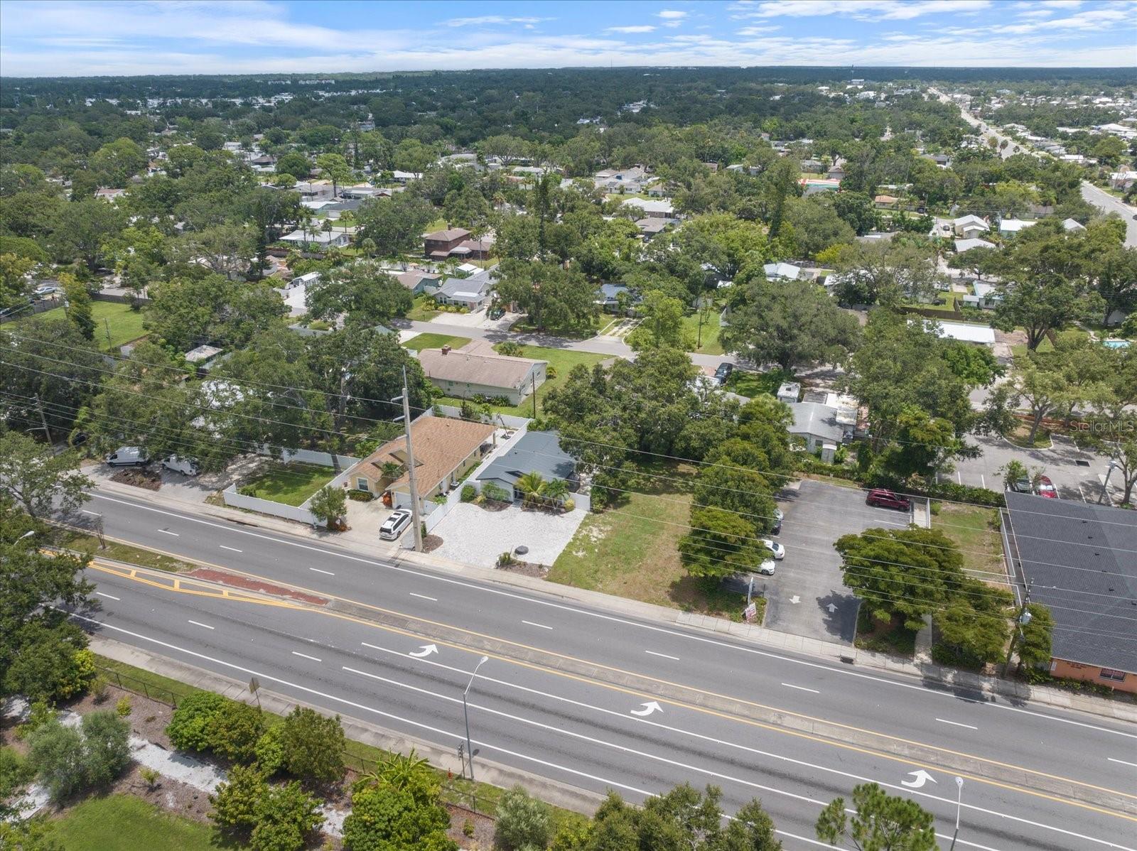 S TUTTLE AVE