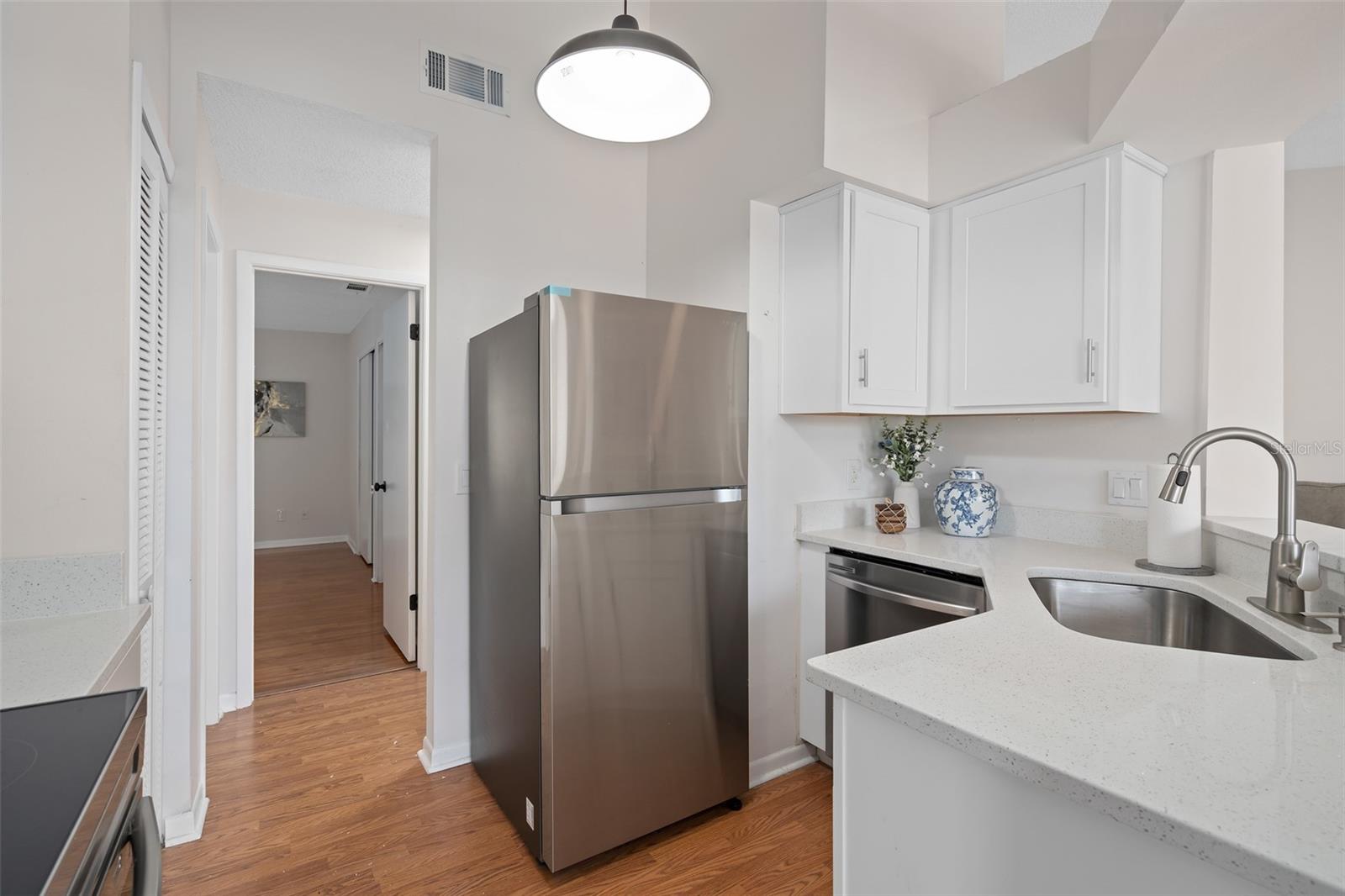 670 SANDY NECK LN #201