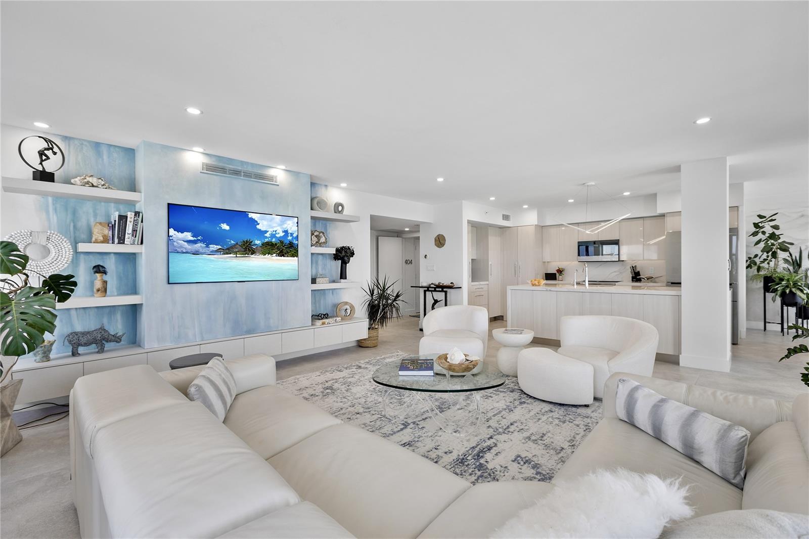 601 LONGBOAT CLUB RD #404S