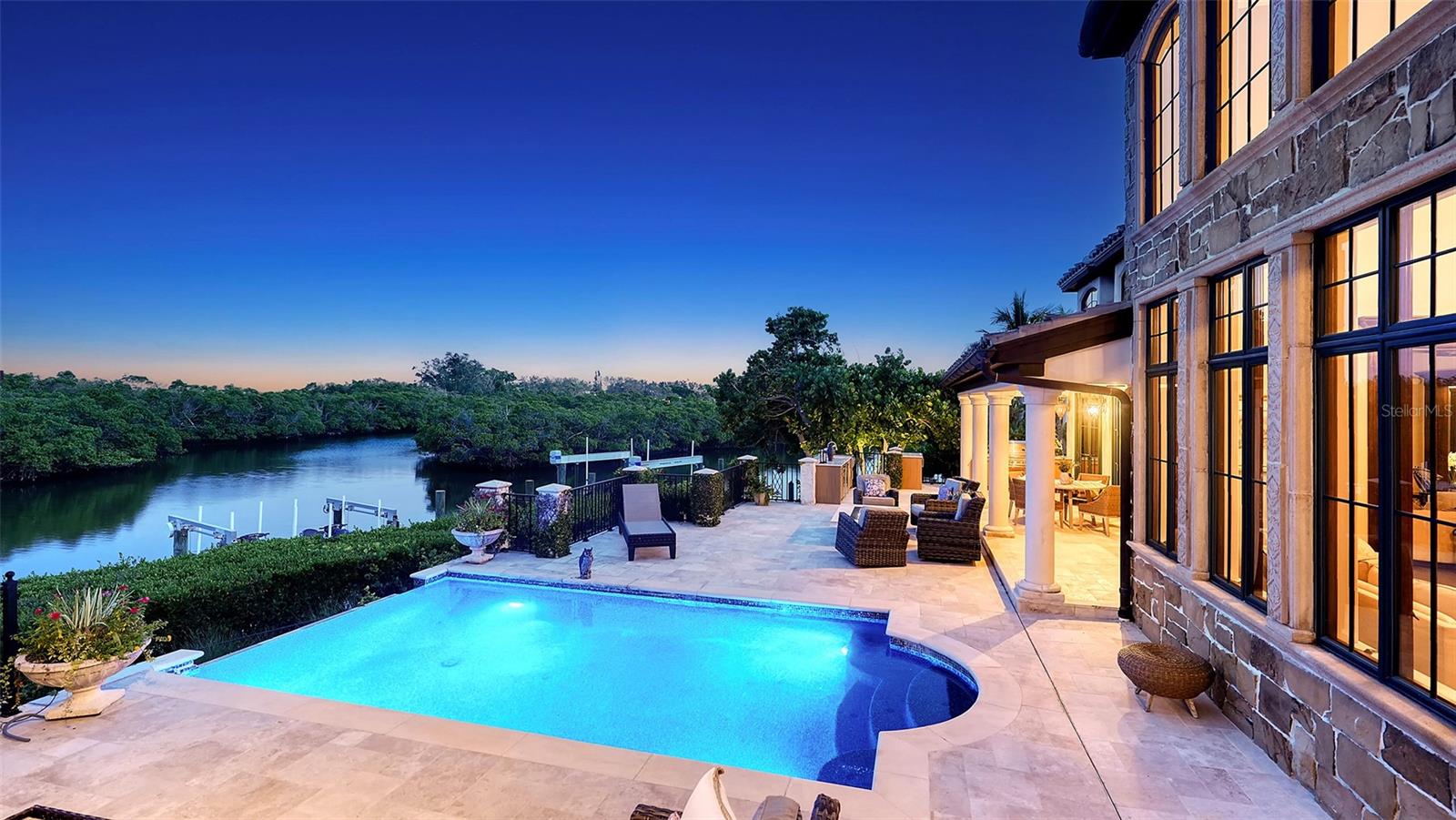 265 CEDAR PARK CIR