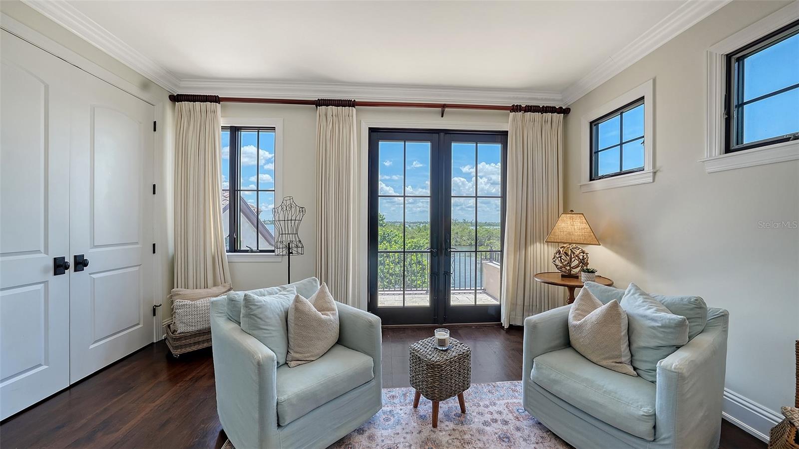 265 CEDAR PARK CIR