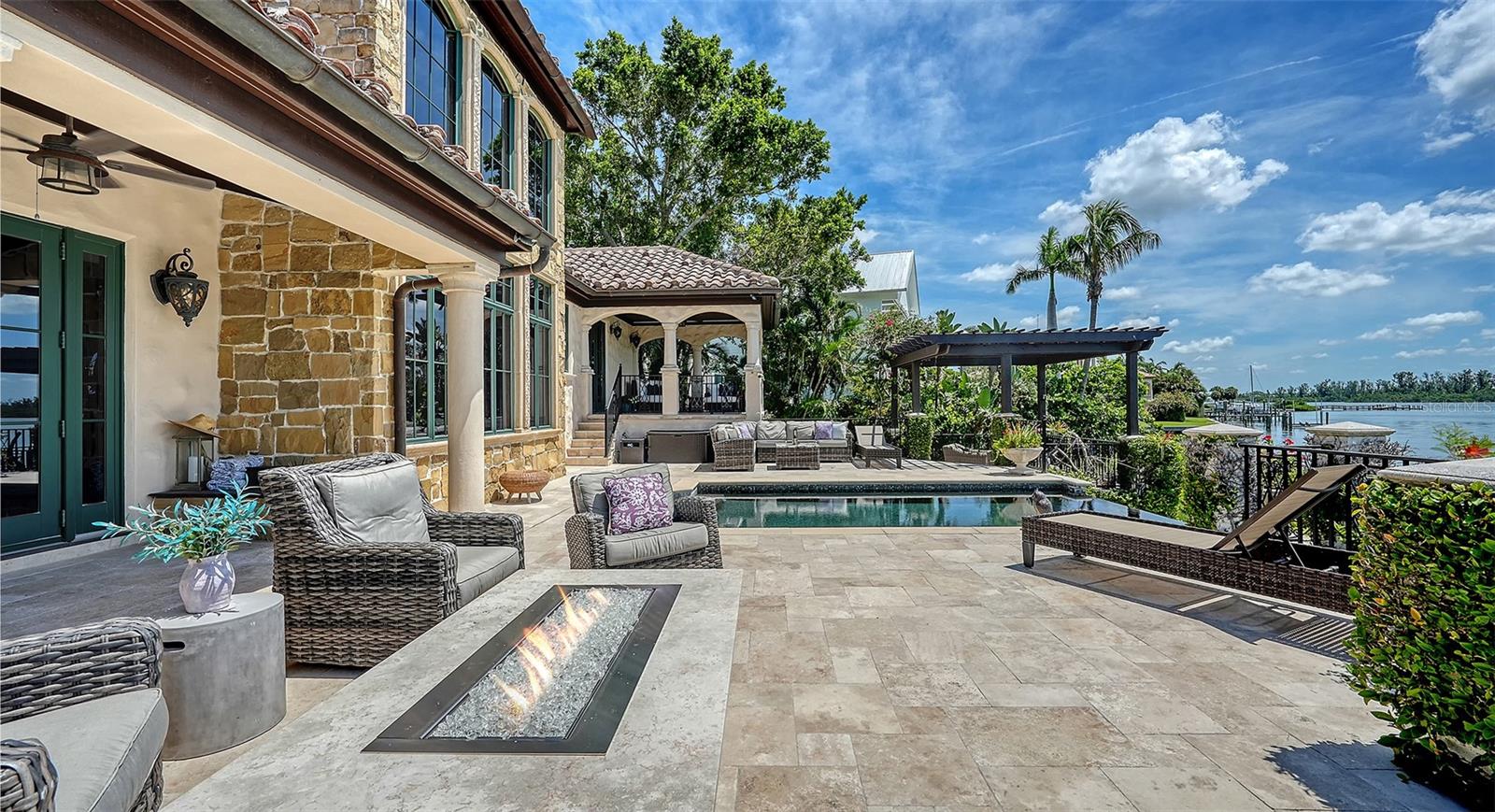 265 CEDAR PARK CIR