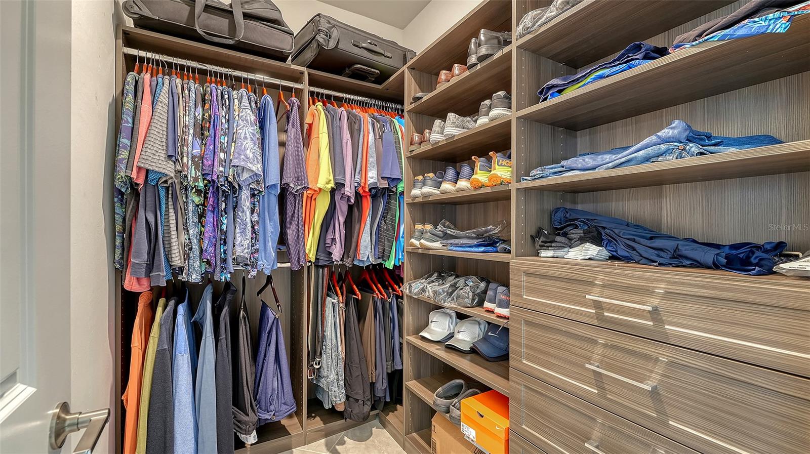 5211 MARINA BASIN CT