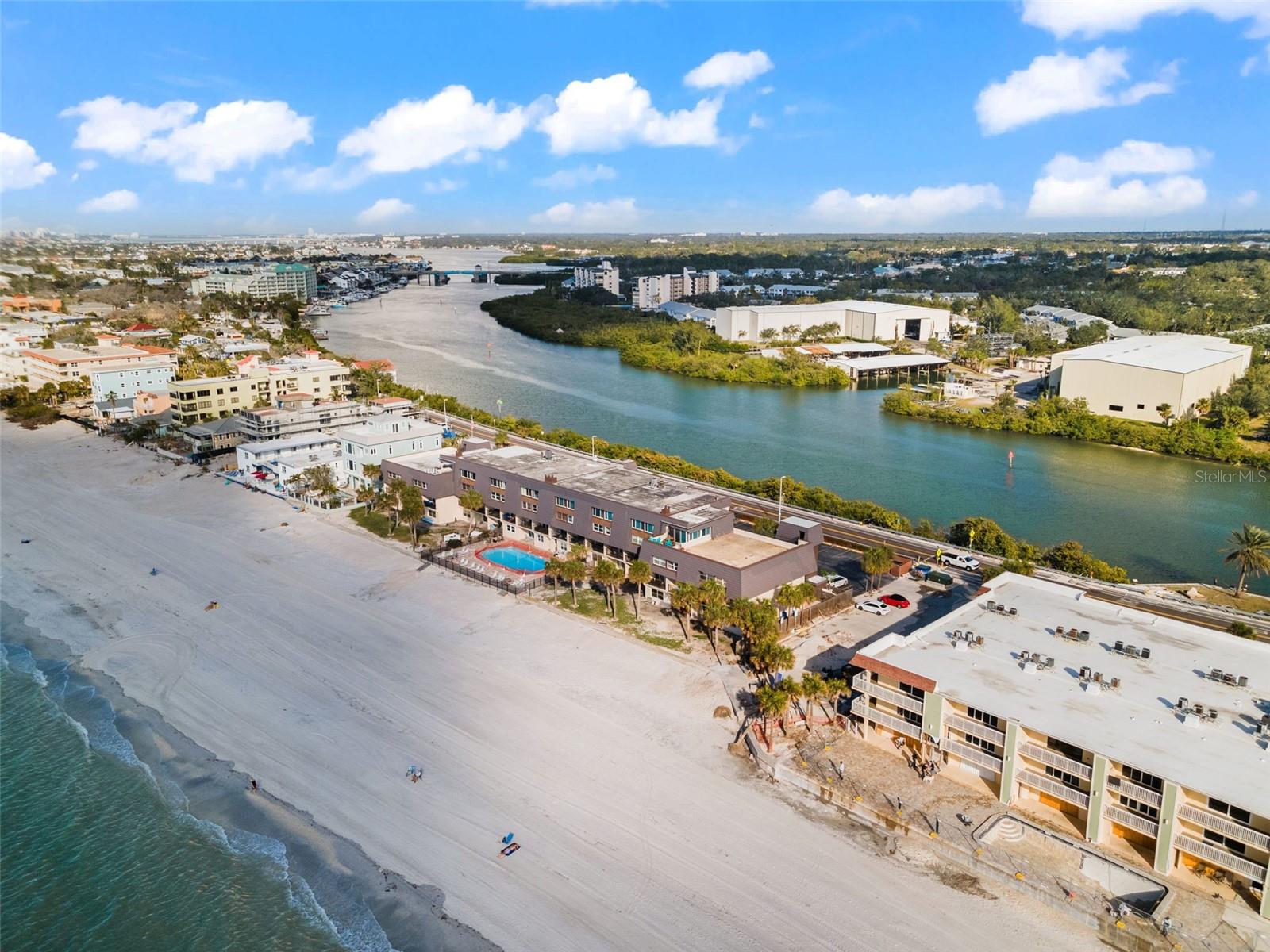 60 GULF BLVD #402