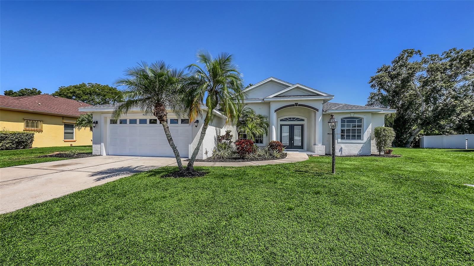 4079 GREEN TREE AVE