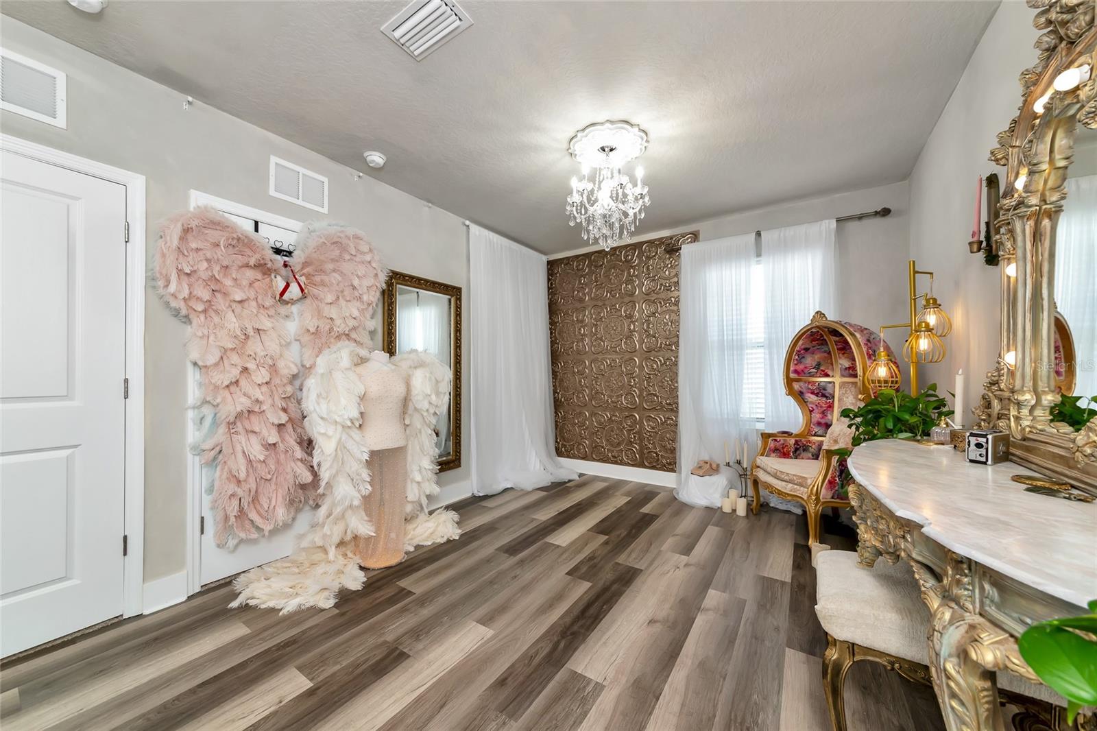 5808 CALLA LILLY DR