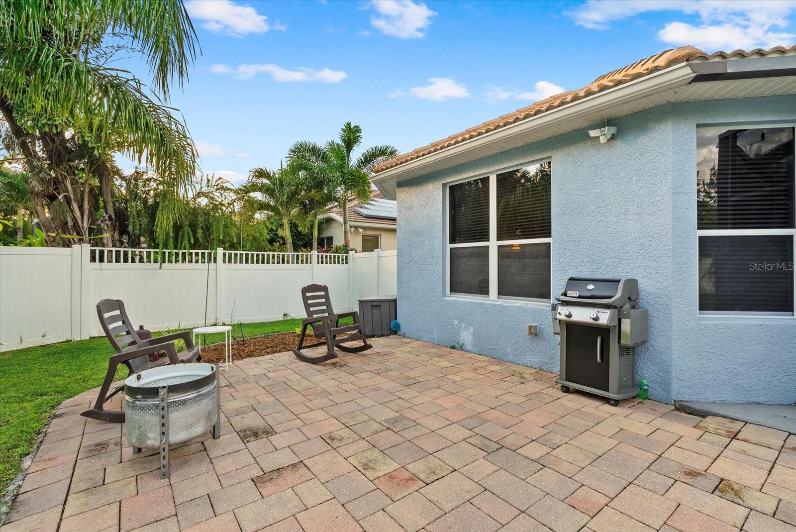 1602 PINYON PINE DR