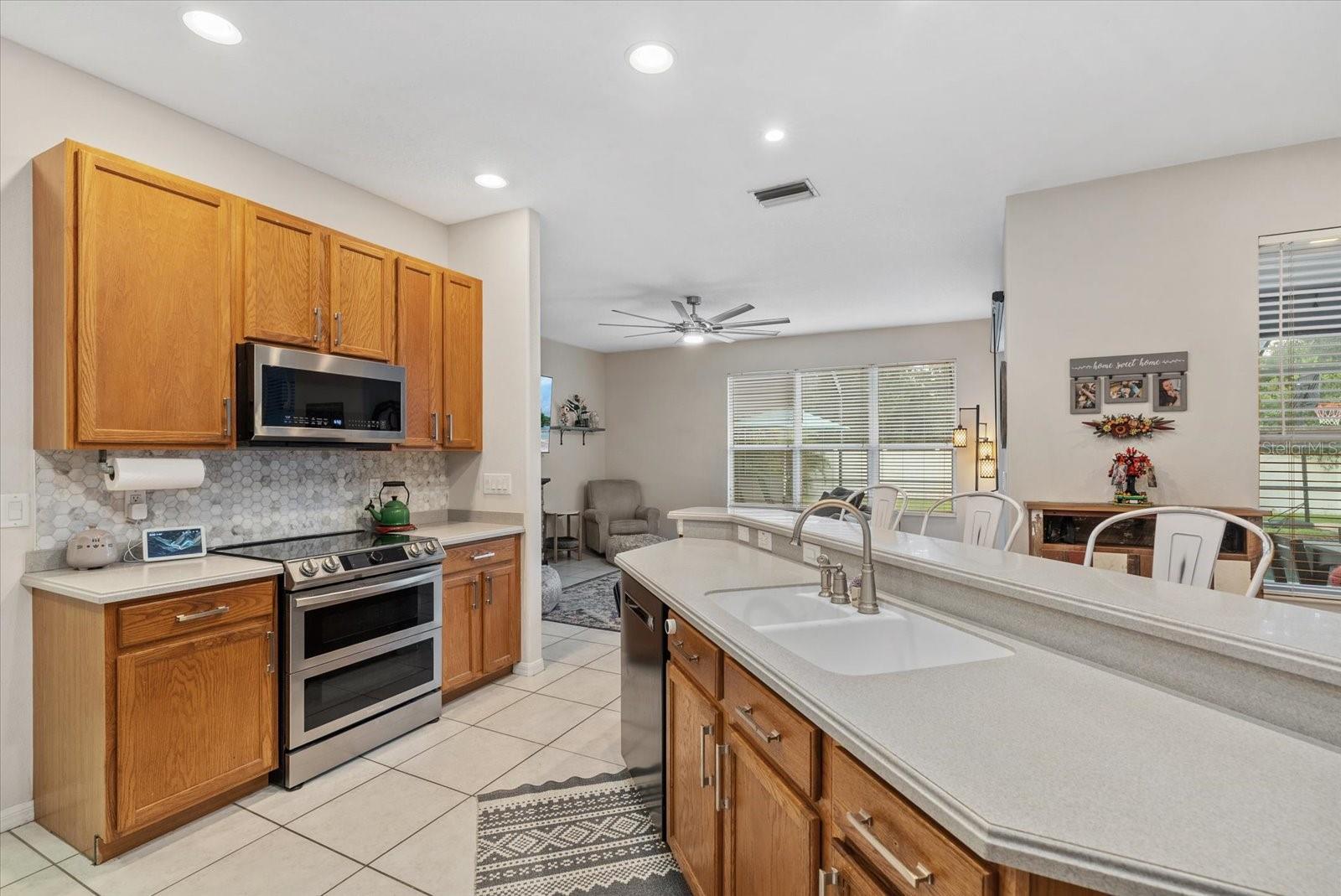 1602 PINYON PINE DR