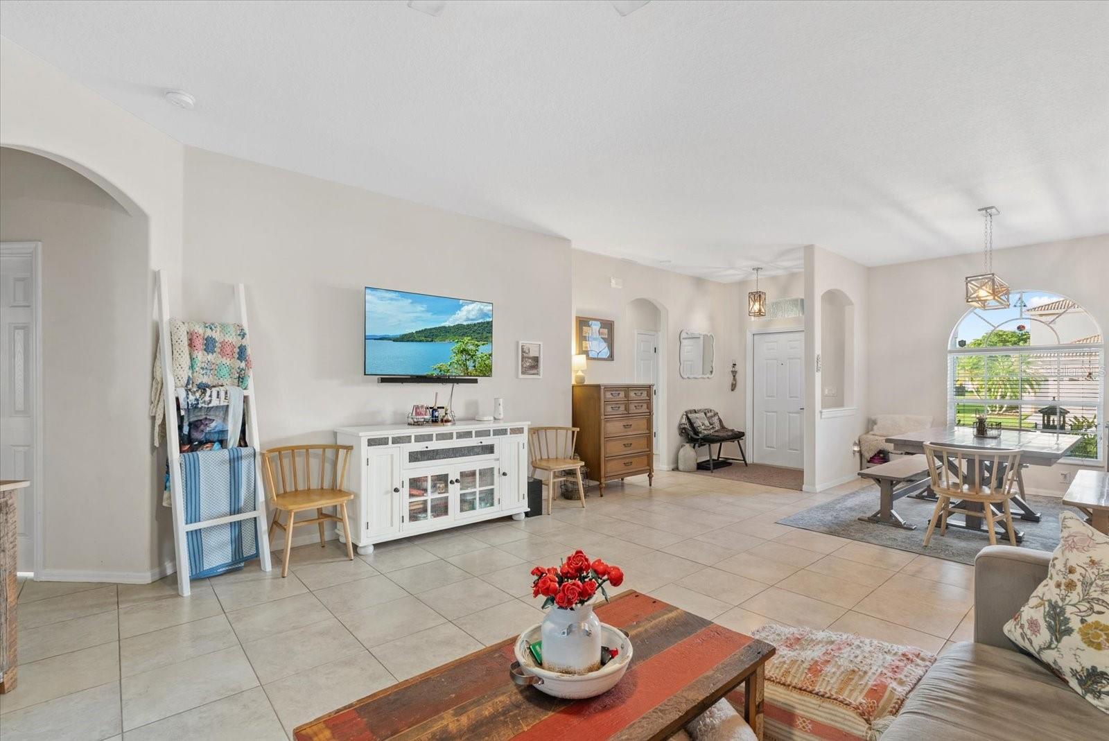 1602 PINYON PINE DR