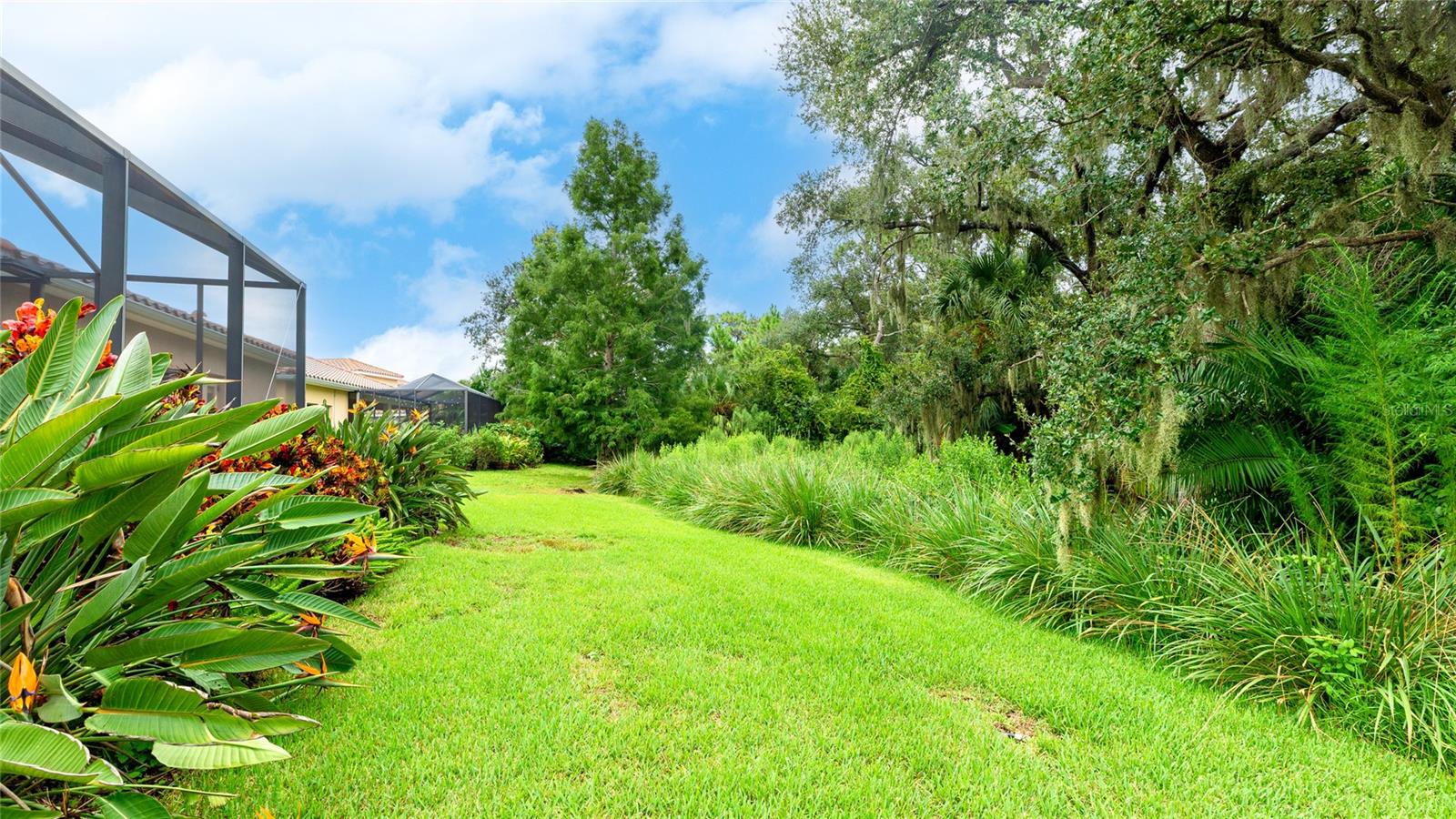 5621 ROCK DOVE DR