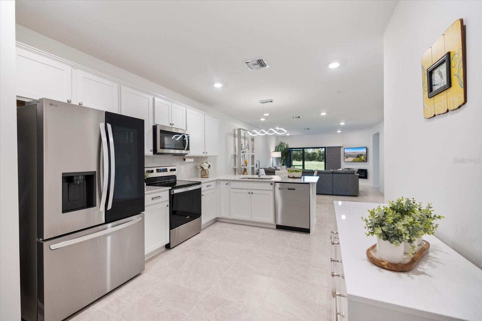 6511 SILVERSTAR DR