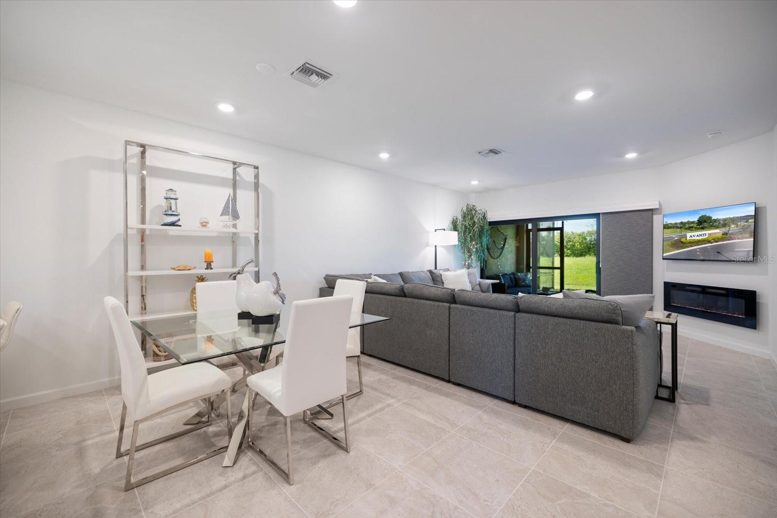 6511 SILVERSTAR DR