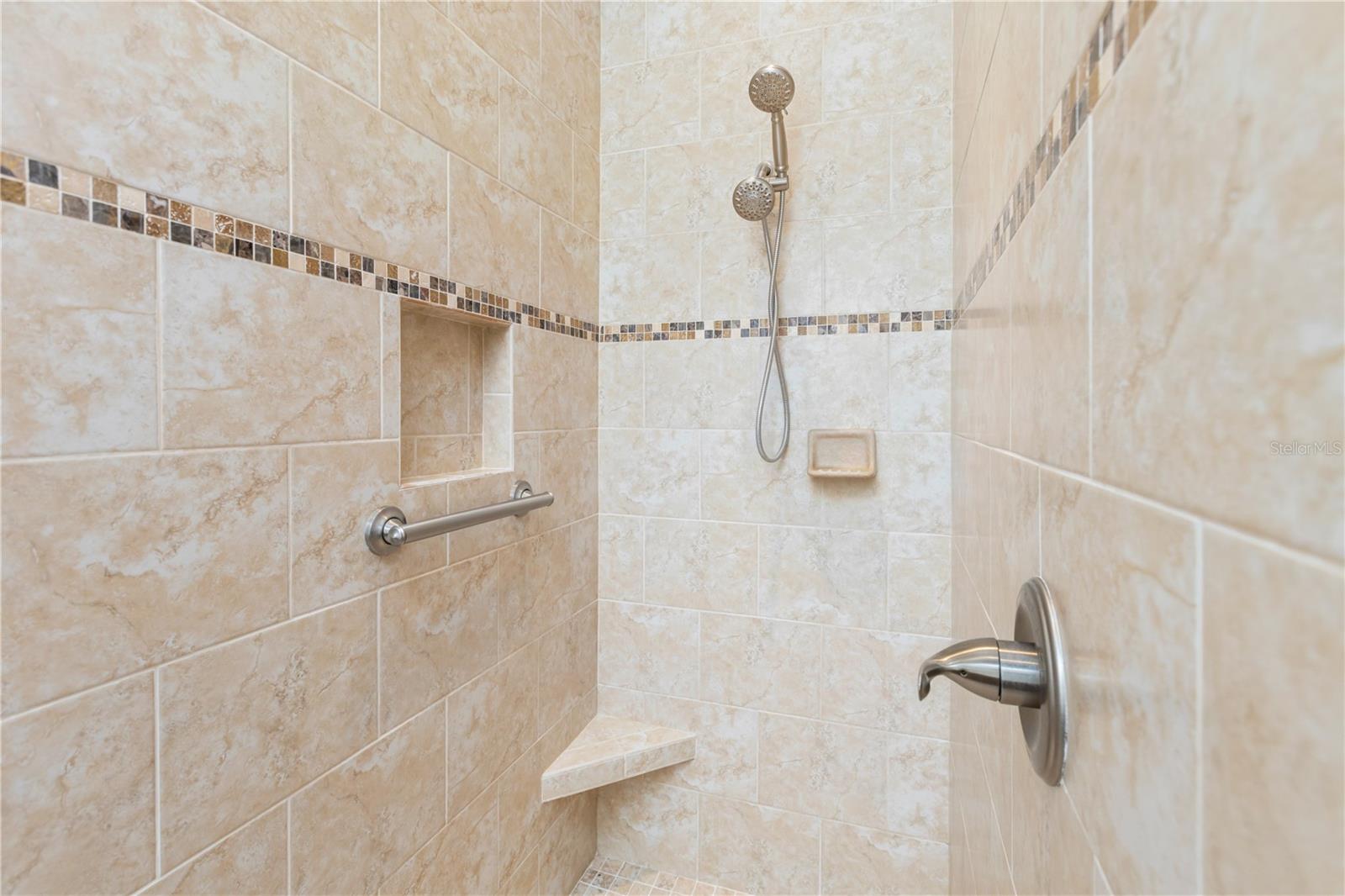 1004 REGAL MANOR WAY