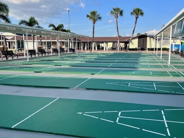 1004 REGAL MANOR WAY