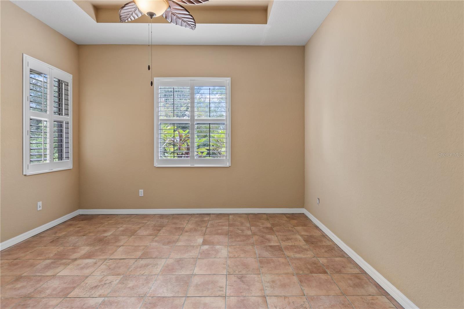 1004 REGAL MANOR WAY