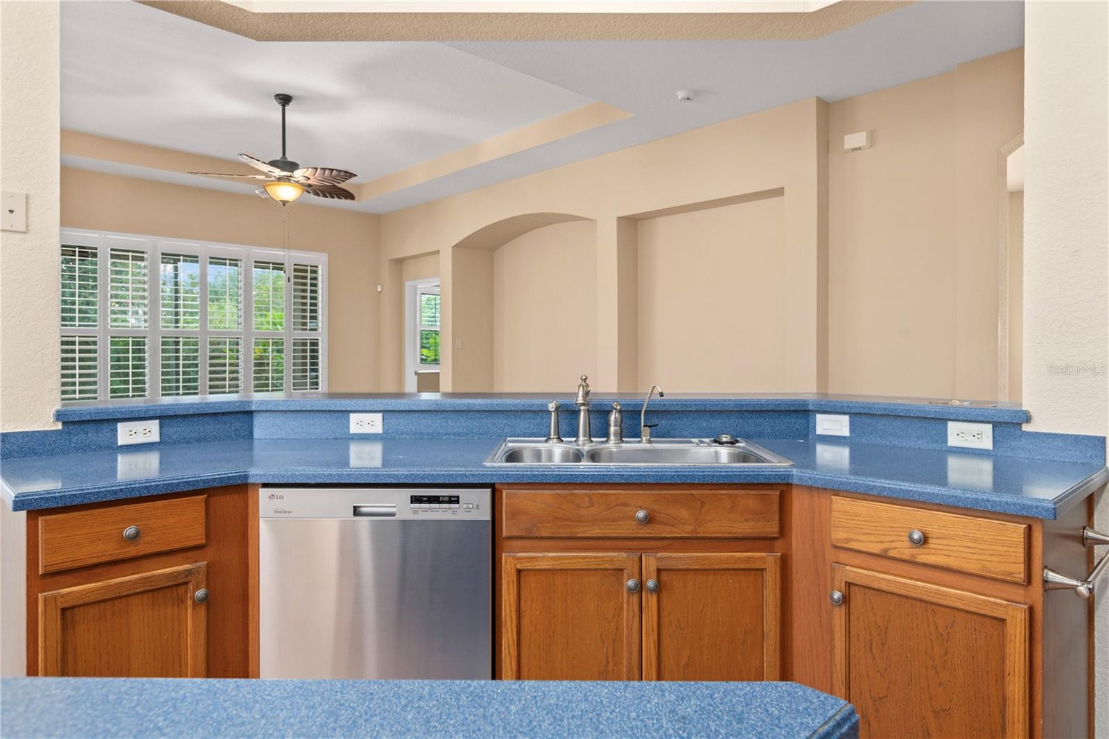 1004 REGAL MANOR WAY